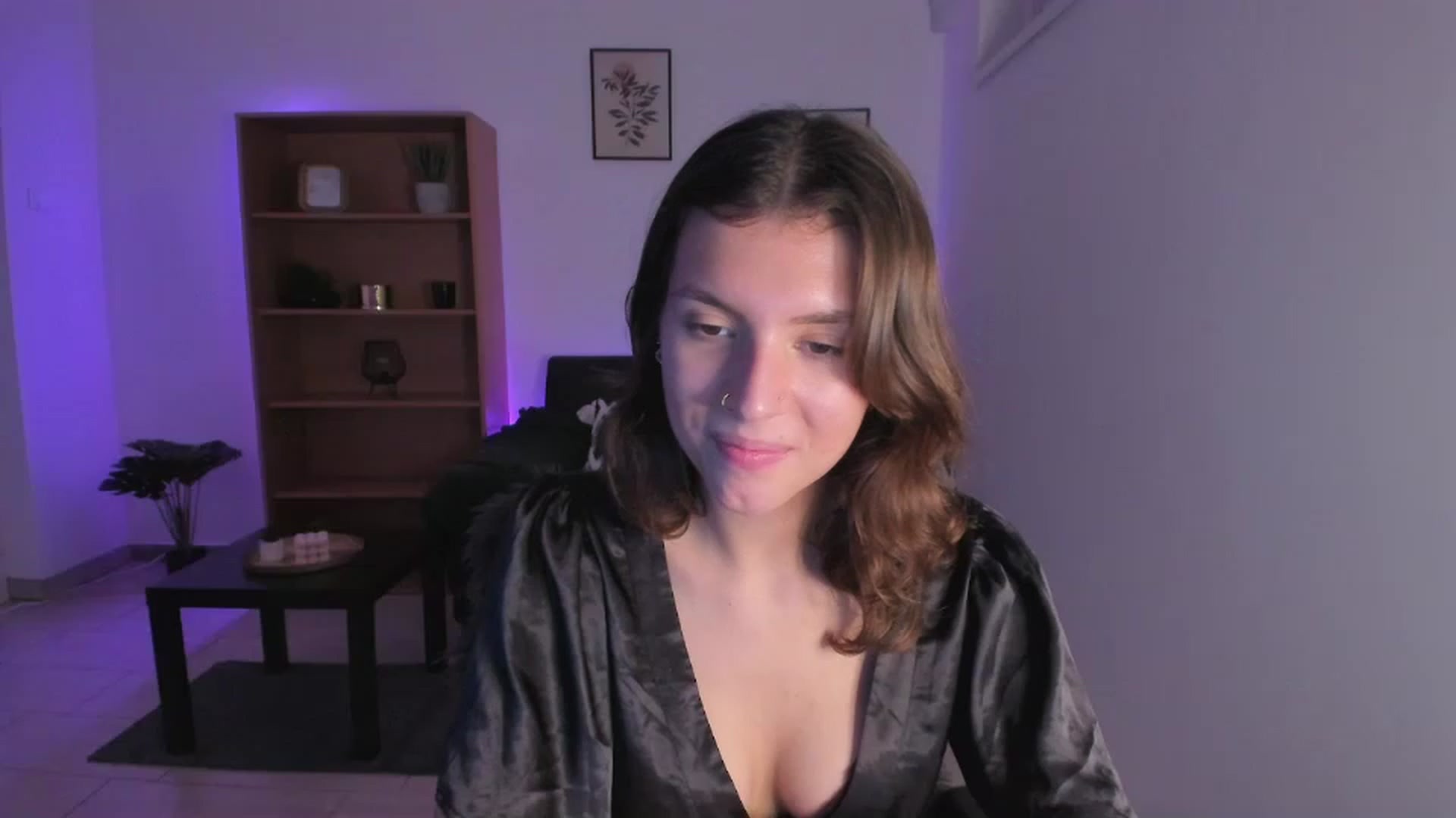 Gallery image thumbnail from SaraJaay18's myfreecams stream on, 11/23/2022, 18:36 image 11 of 20