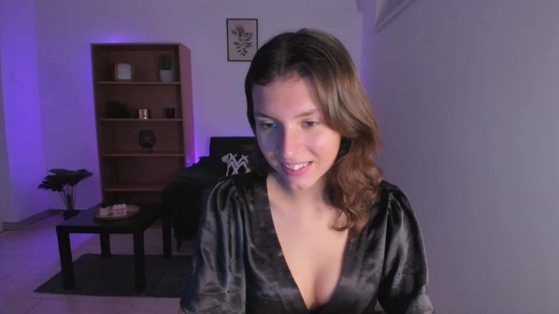 Gallery image thumbnail from SaraJaay18's myfreecams stream on, 11/23/2022, 18:36 image 4 of 20