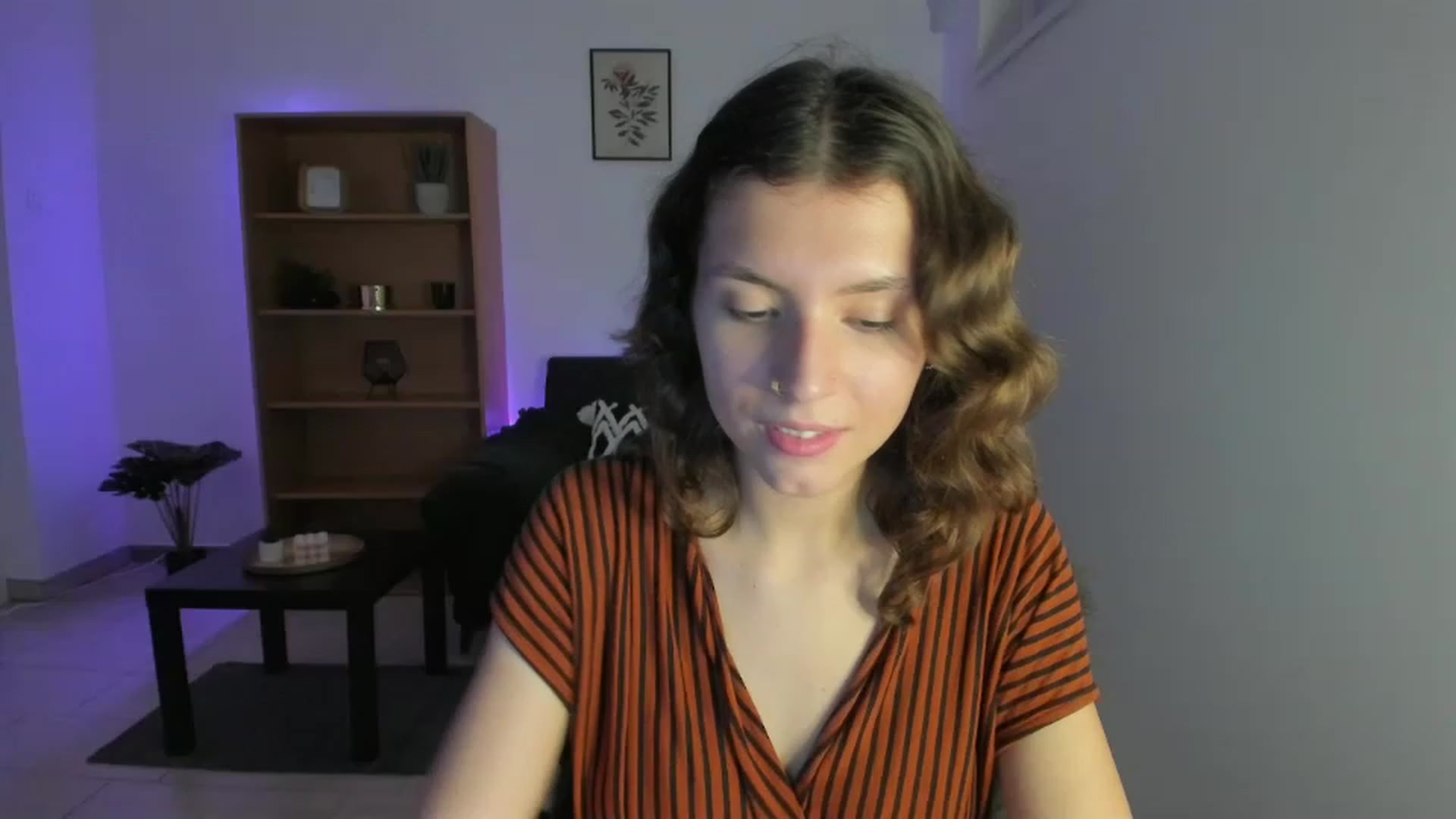 Gallery image thumbnail from SaraJaay18's myfreecams stream on, 11/24/2022, 16:07 image 5 of 20
