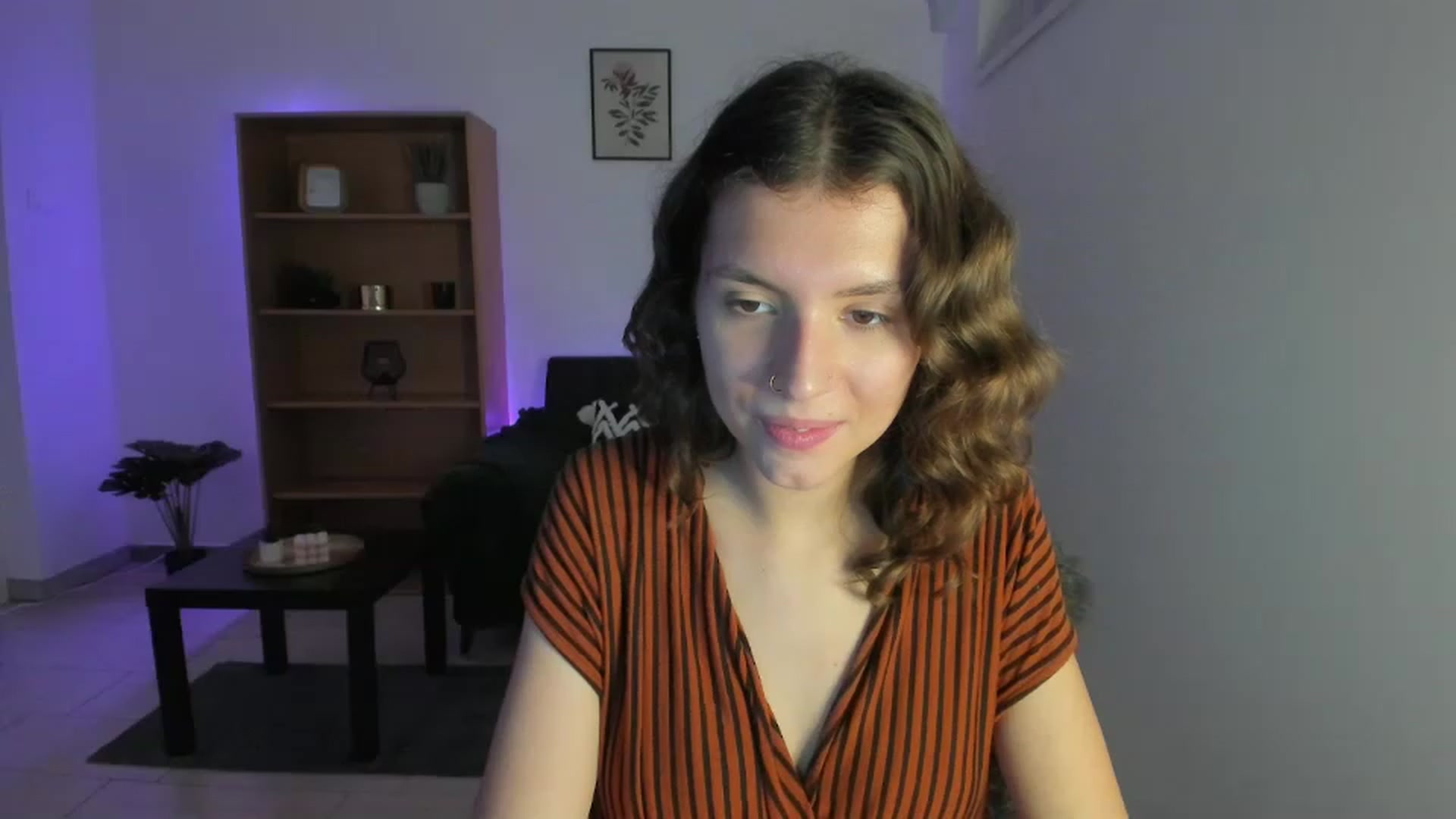 Gallery image thumbnail from SaraJaay18's myfreecams stream on, 11/24/2022, 16:07 image 20 of 20