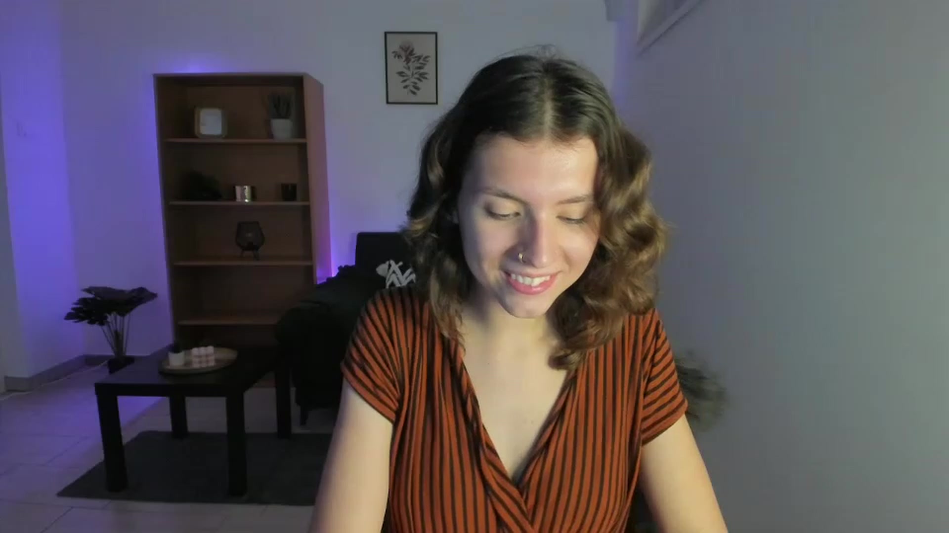 Gallery image thumbnail from SaraJaay18's myfreecams stream on, 11/24/2022, 16:07 image 3 of 20