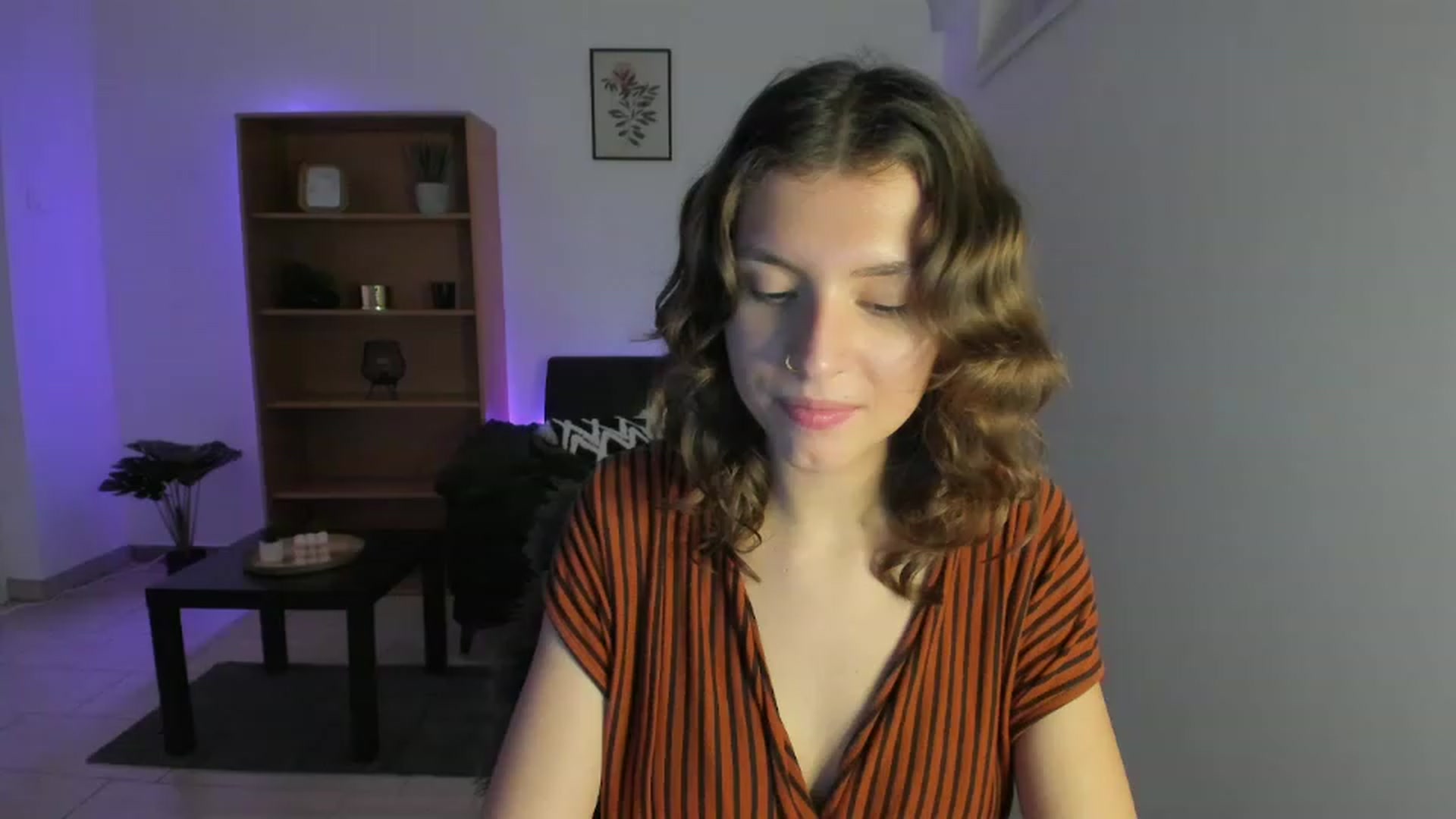 Gallery image thumbnail from SaraJaay18's myfreecams stream on, 11/24/2022, 17:36 image 4 of 20