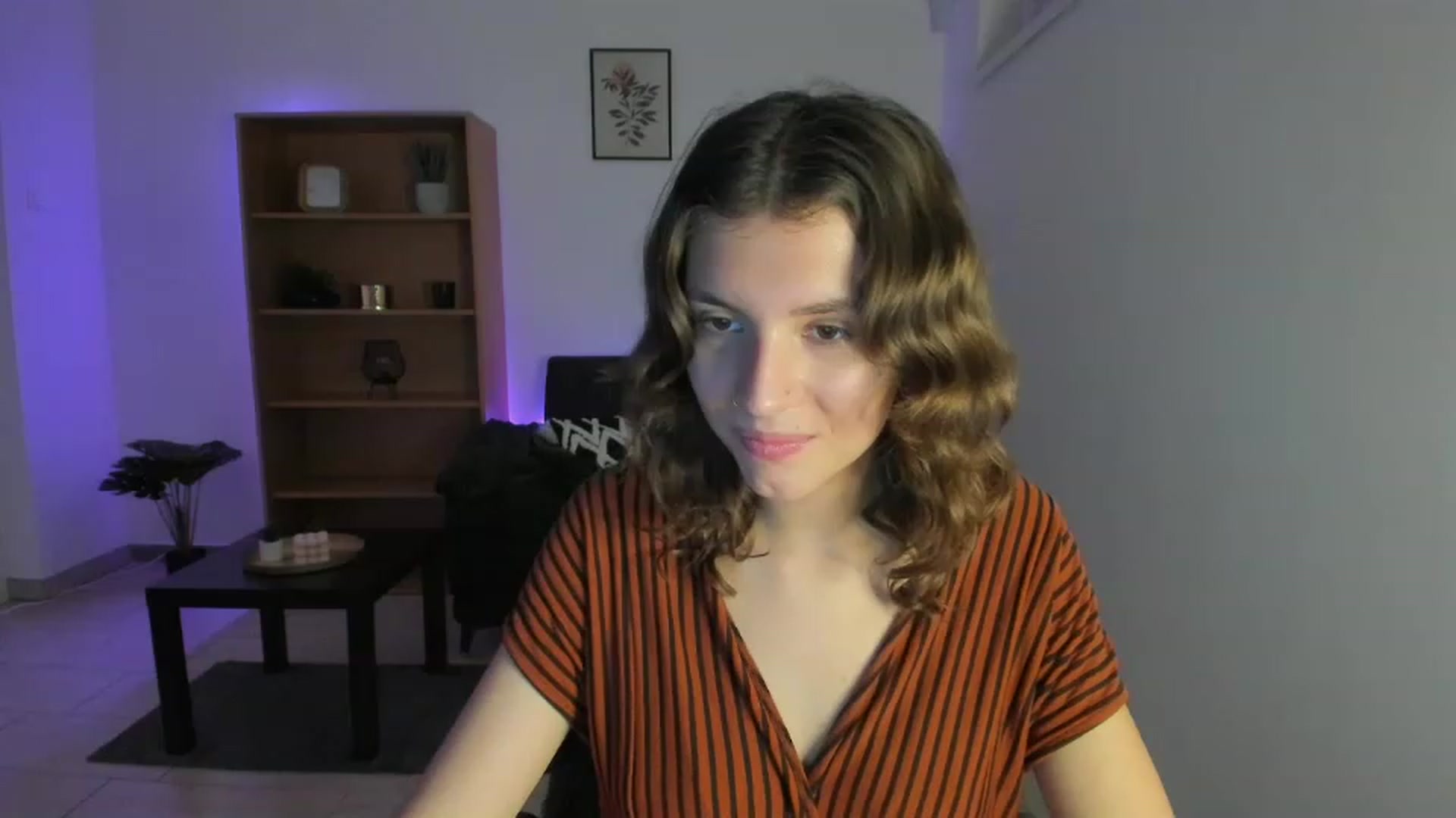 Gallery image thumbnail from SaraJaay18's myfreecams stream on, 11/24/2022, 17:36 image 19 of 20