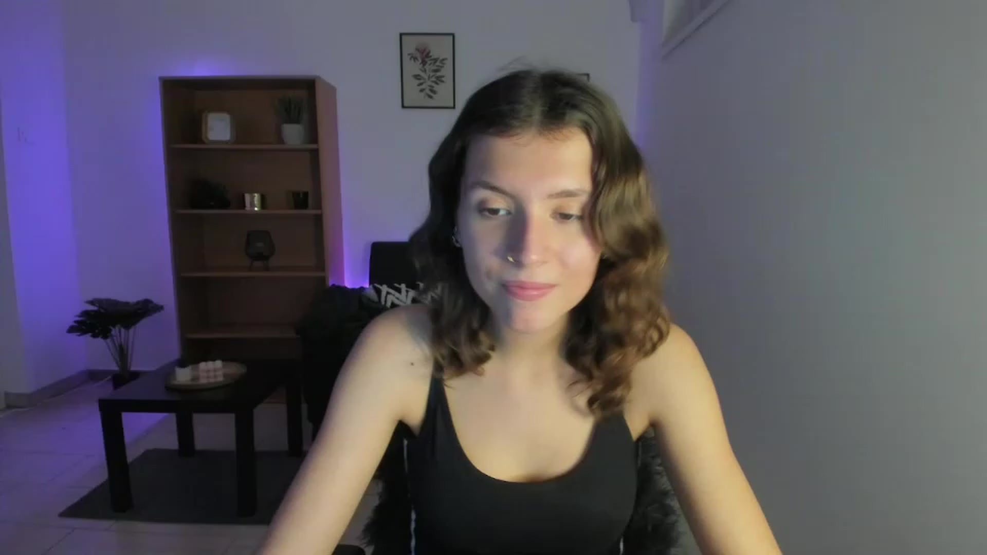 Gallery image thumbnail from SaraJaay18's myfreecams stream on, 11/25/2022, 16:13 image 2 of 20