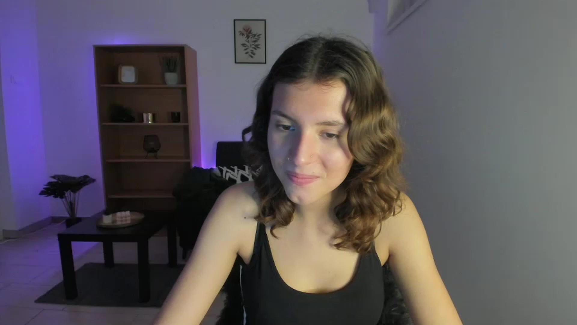 Gallery image thumbnail from SaraJaay18's myfreecams stream on, 11/25/2022, 16:13 image 10 of 20
