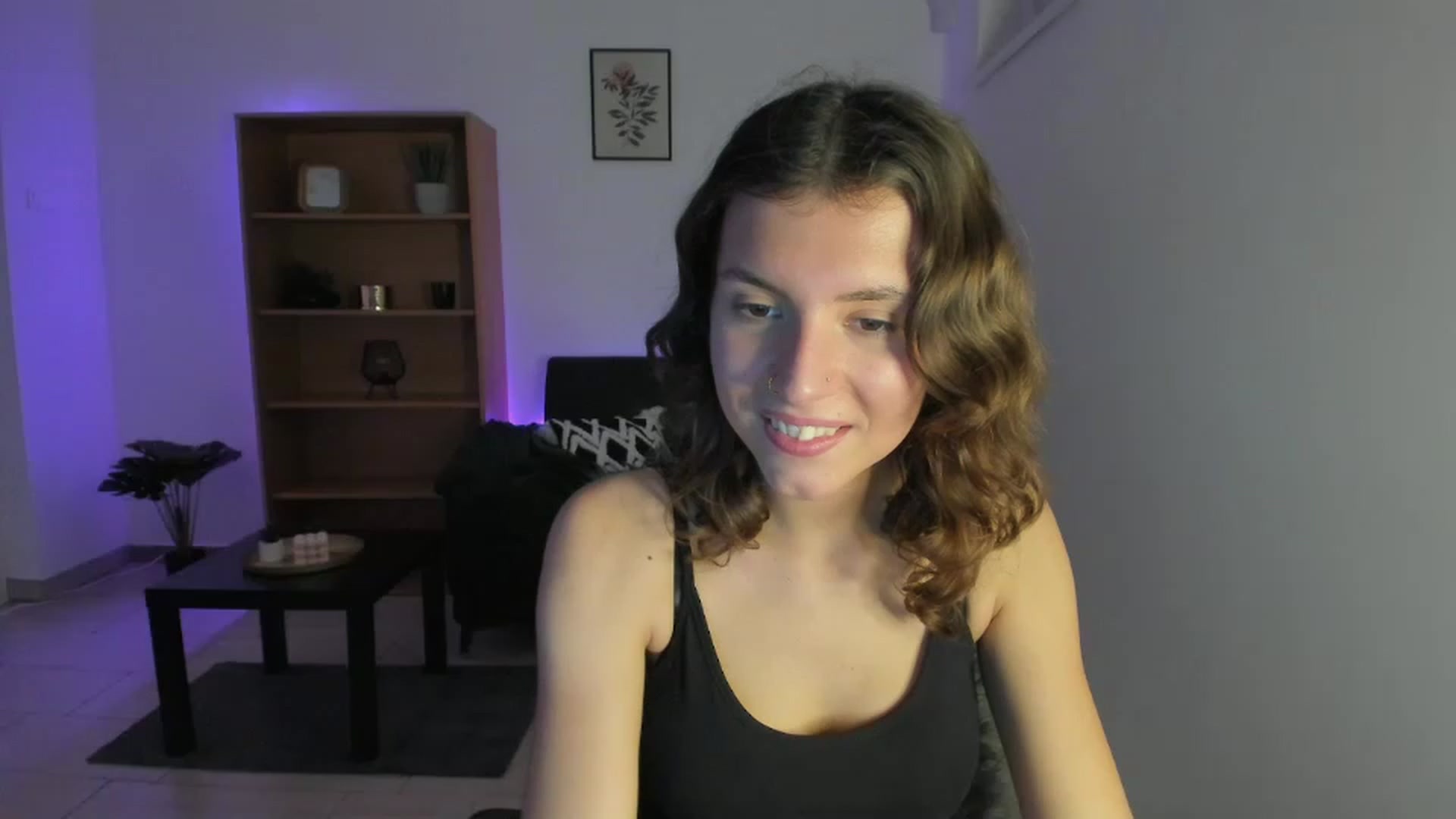 Gallery image thumbnail from SaraJaay18's myfreecams stream on, 11/25/2022, 16:13 image 4 of 20