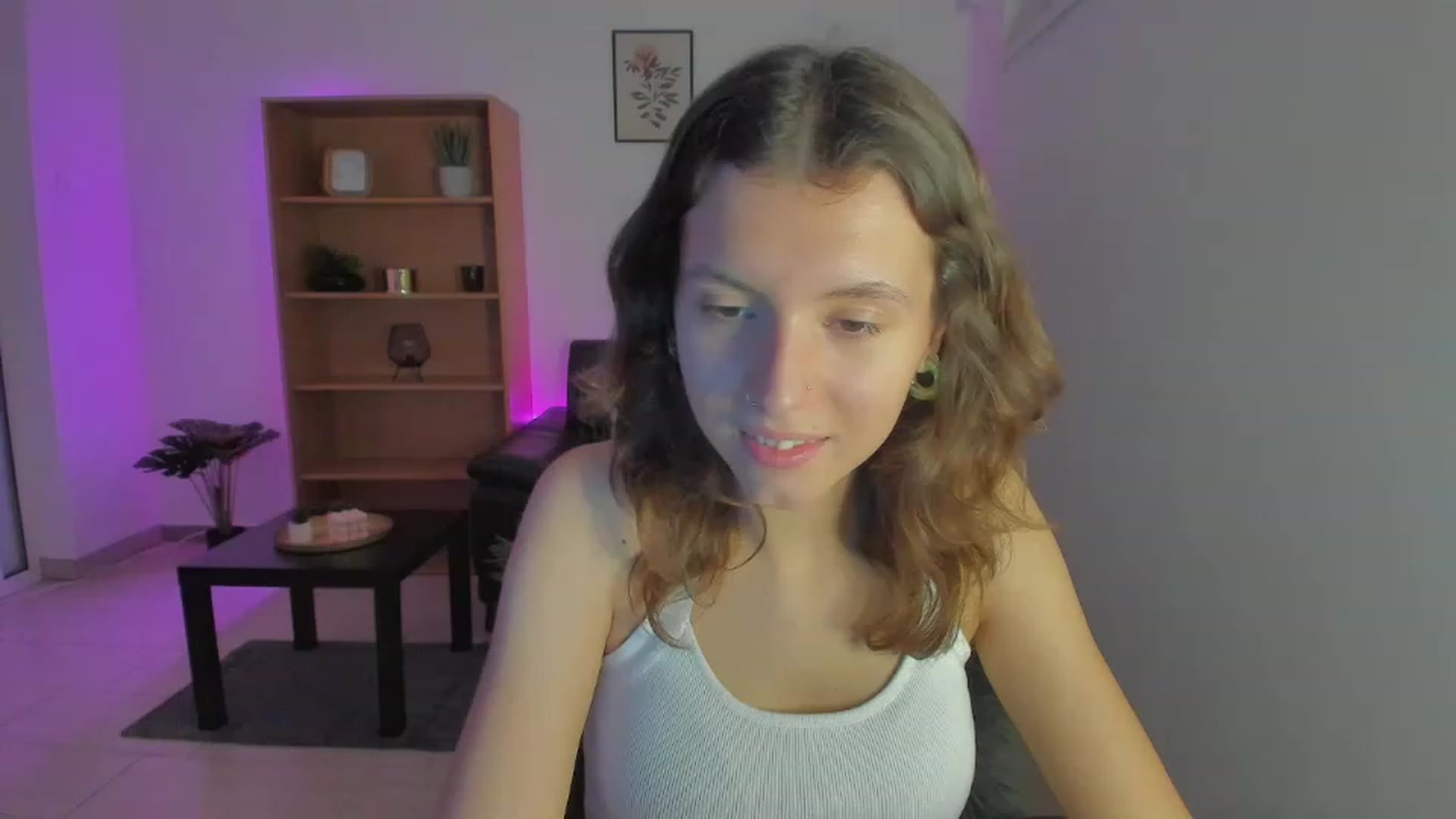 Gallery image thumbnail from SaraJaay18's myfreecams stream on, 01/04/2023, 15:10 image 11 of 20