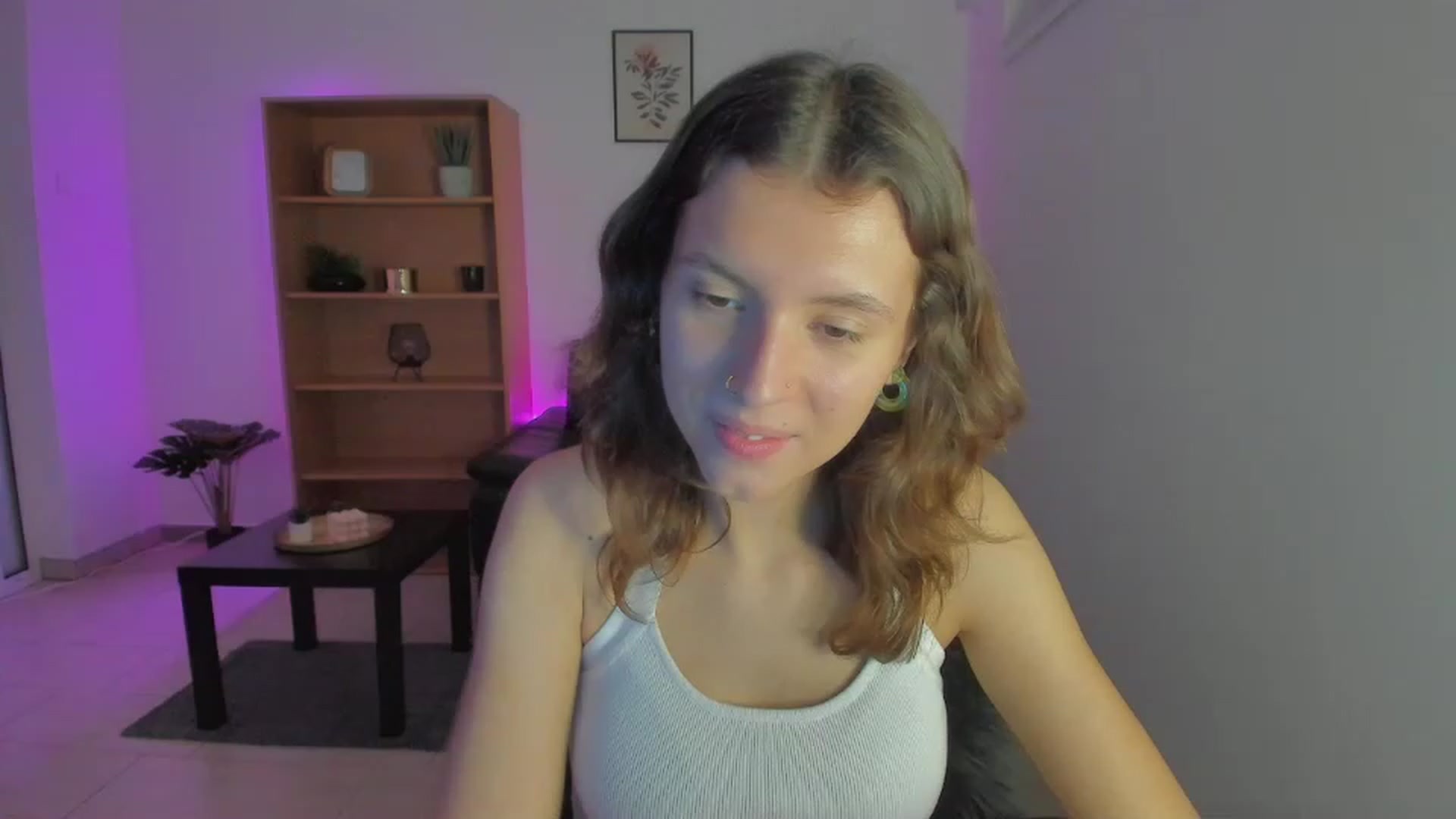 Gallery image thumbnail from SaraJaay18's myfreecams stream on, 01/04/2023, 15:10 image 13 of 20