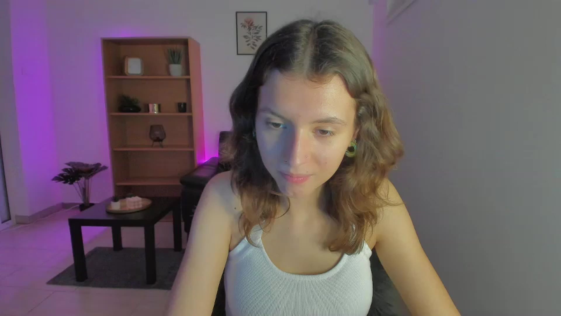 Gallery image thumbnail from SaraJaay18's myfreecams stream on, 01/04/2023, 15:10 image 12 of 20