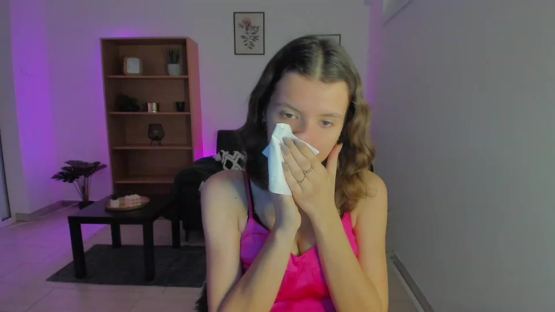 Gallery image thumbnail from SaraJaay18's myfreecams stream on, 01/06/2023, 15:08 image 2 of 20