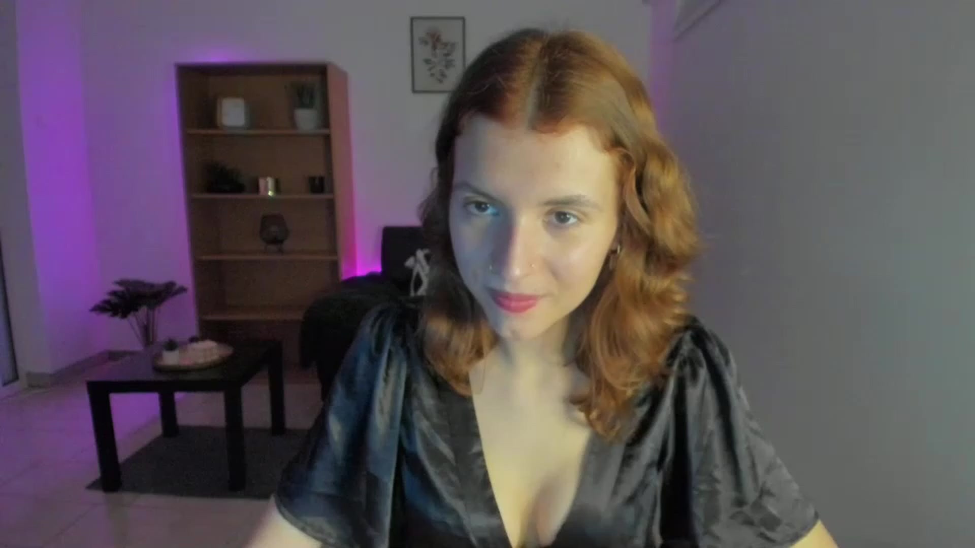 Gallery image thumbnail from SaraJaay18's myfreecams stream on, 01/16/2023, 15:11 image 9 of 20