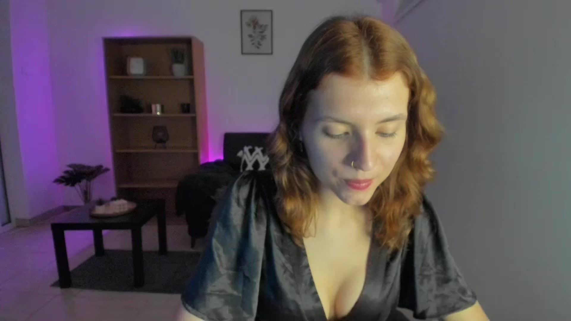Gallery image thumbnail from SaraJaay18's myfreecams stream on, 01/16/2023, 15:11 image 13 of 20