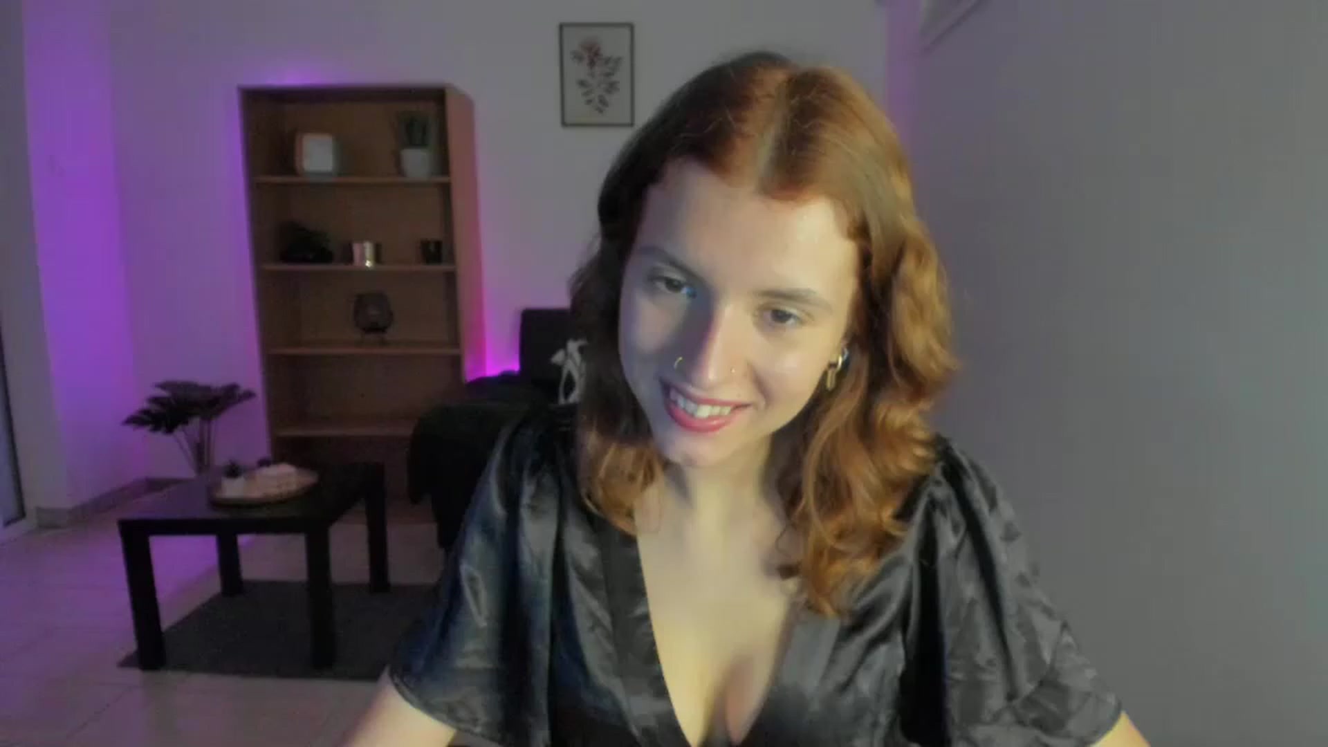 Gallery image thumbnail from SaraJaay18's myfreecams stream on, 01/16/2023, 15:11 image 11 of 20