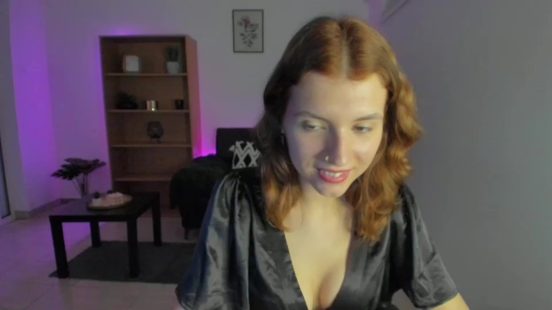 Gallery image thumbnail from SaraJaay18's myfreecams stream on, 01/16/2023, 15:11 image 10 of 20