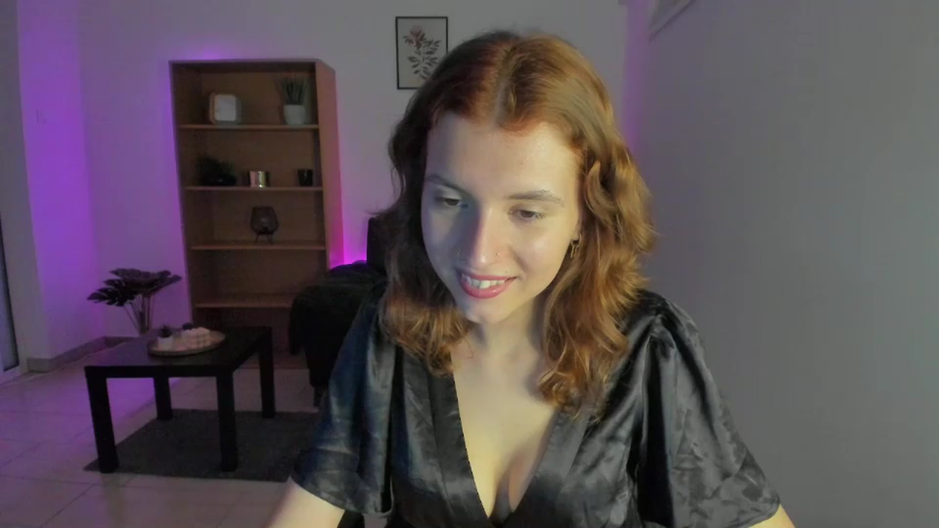 Gallery image thumbnail from SaraJaay18's myfreecams stream on, 01/16/2023, 15:11 image 19 of 20