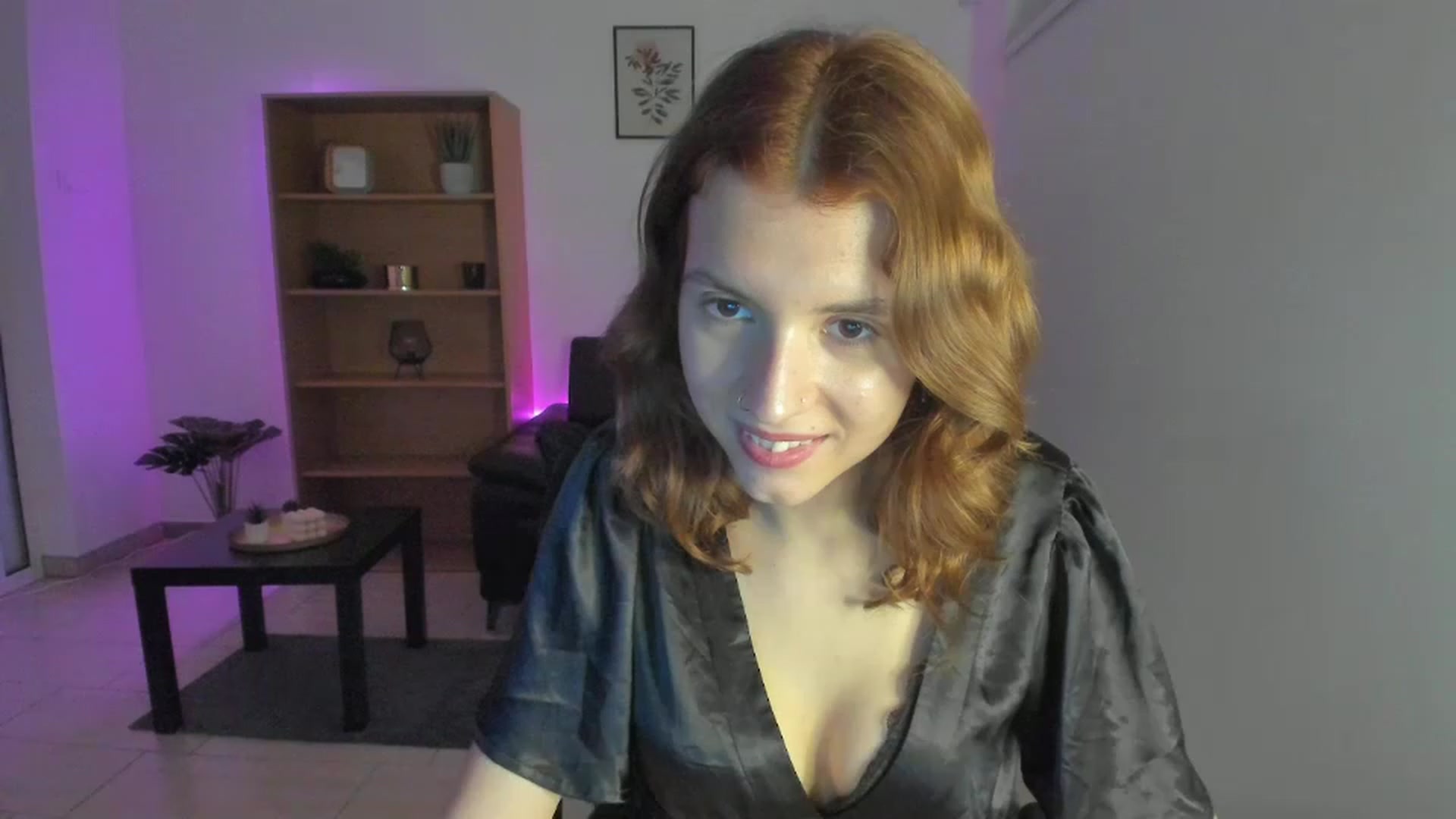 Gallery image thumbnail from SaraJaay18's myfreecams stream on, 01/16/2023, 17:15 image 13 of 20