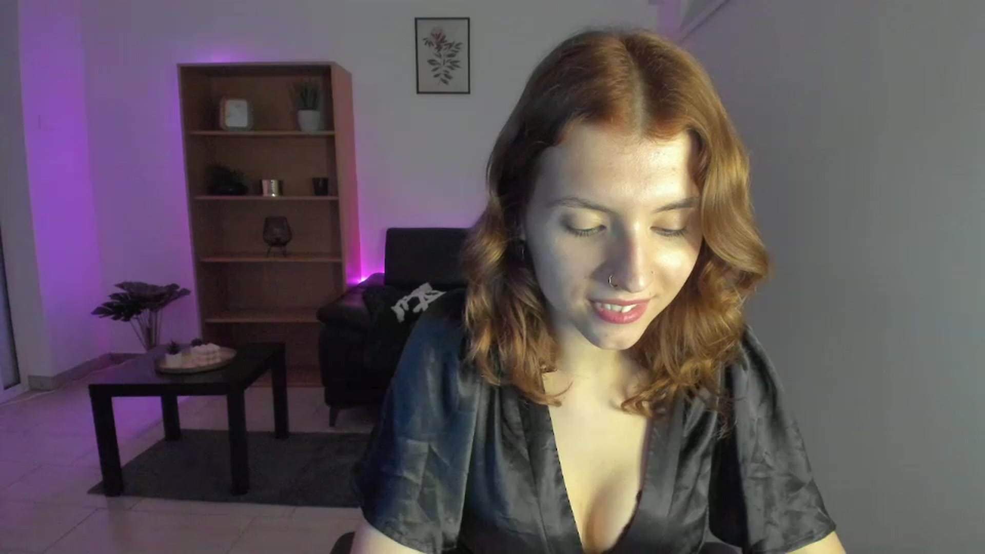 Gallery image thumbnail from SaraJaay18's myfreecams stream on, 01/16/2023, 17:15 image 14 of 20