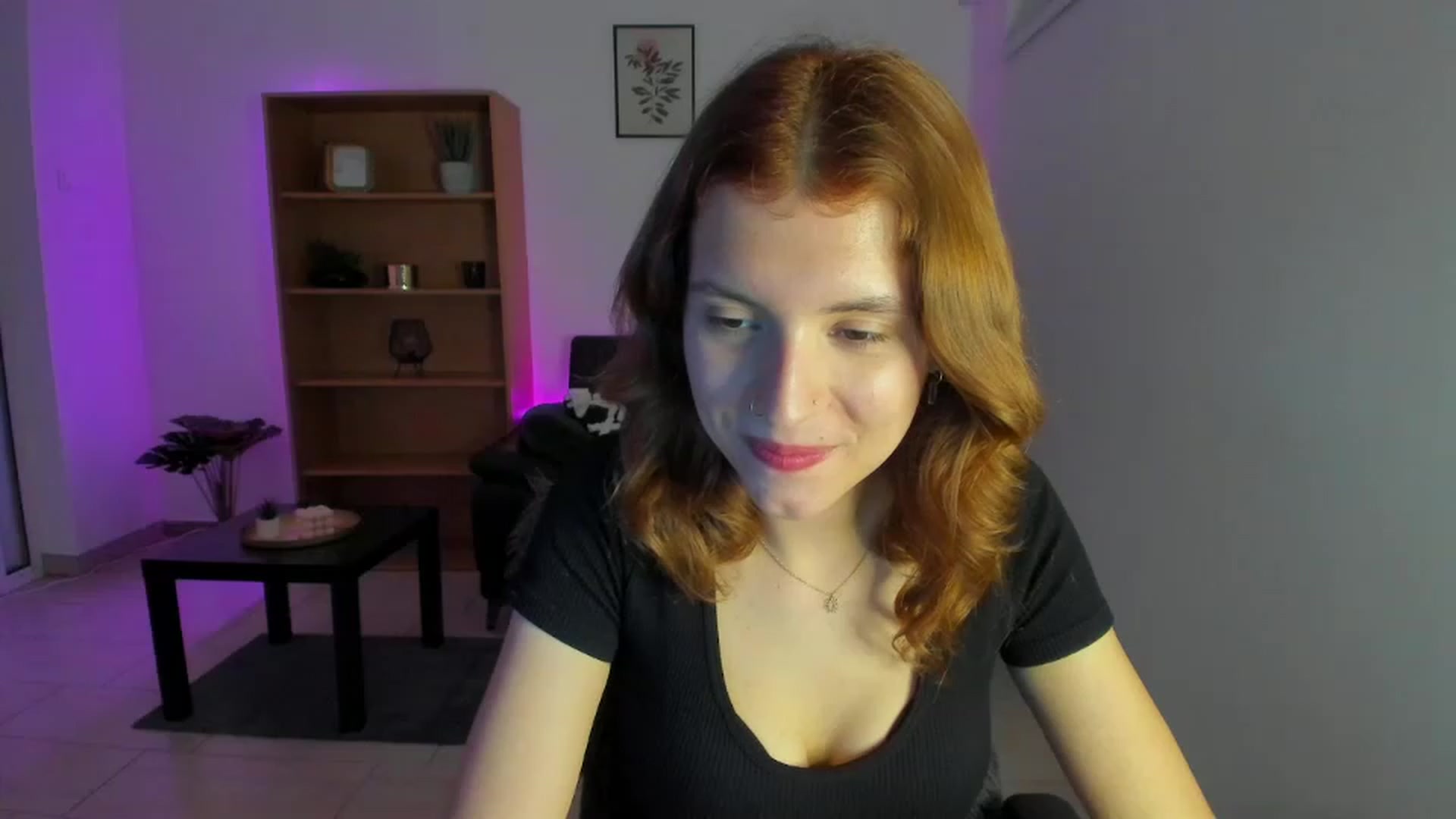 Gallery image thumbnail from SaraJaay18's myfreecams stream on, 01/17/2023, 15:15 image 5 of 20