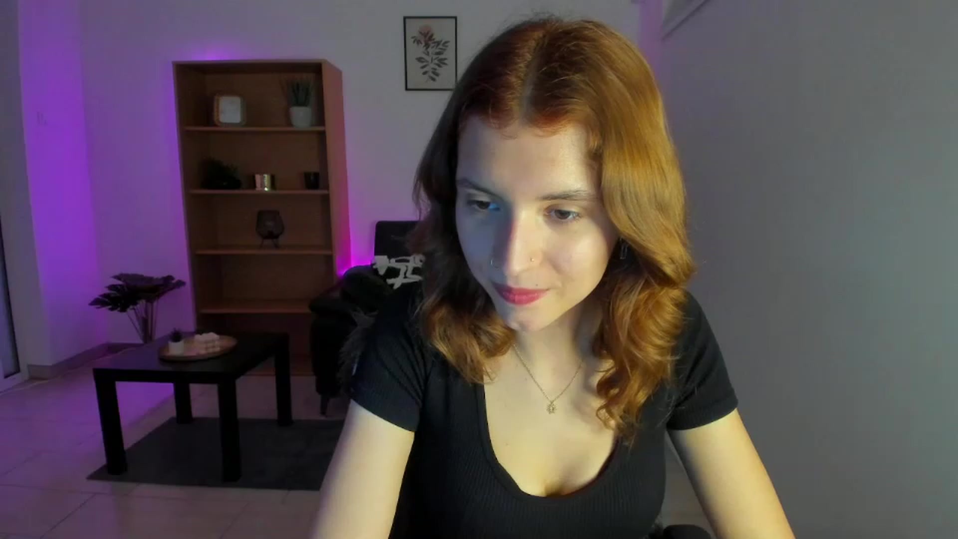 Gallery image thumbnail from SaraJaay18's myfreecams stream on, 01/17/2023, 15:15 image 6 of 20