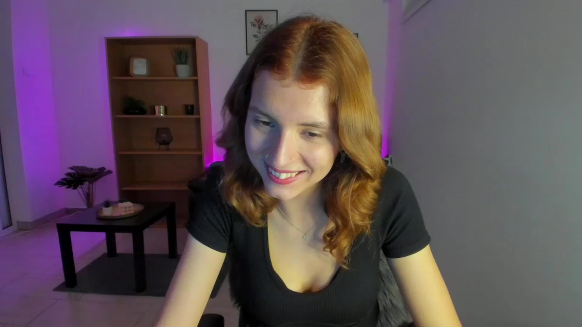 Gallery image thumbnail from SaraJaay18's myfreecams stream on, 01/17/2023, 15:15 image 4 of 20