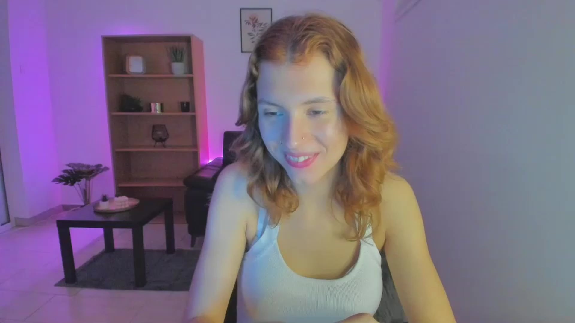 Gallery image thumbnail from SaraJaay18's myfreecams stream on, 01/19/2023, 17:37 image 19 of 20