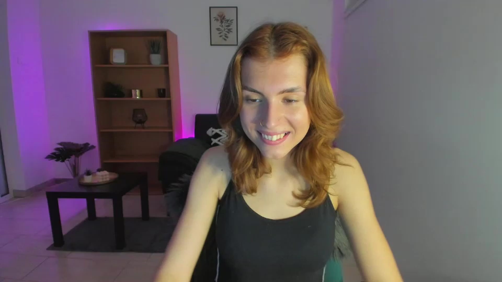 Gallery image thumbnail from SaraJaay18's myfreecams stream on, 01/28/2023, 13:57 image 17 of 20