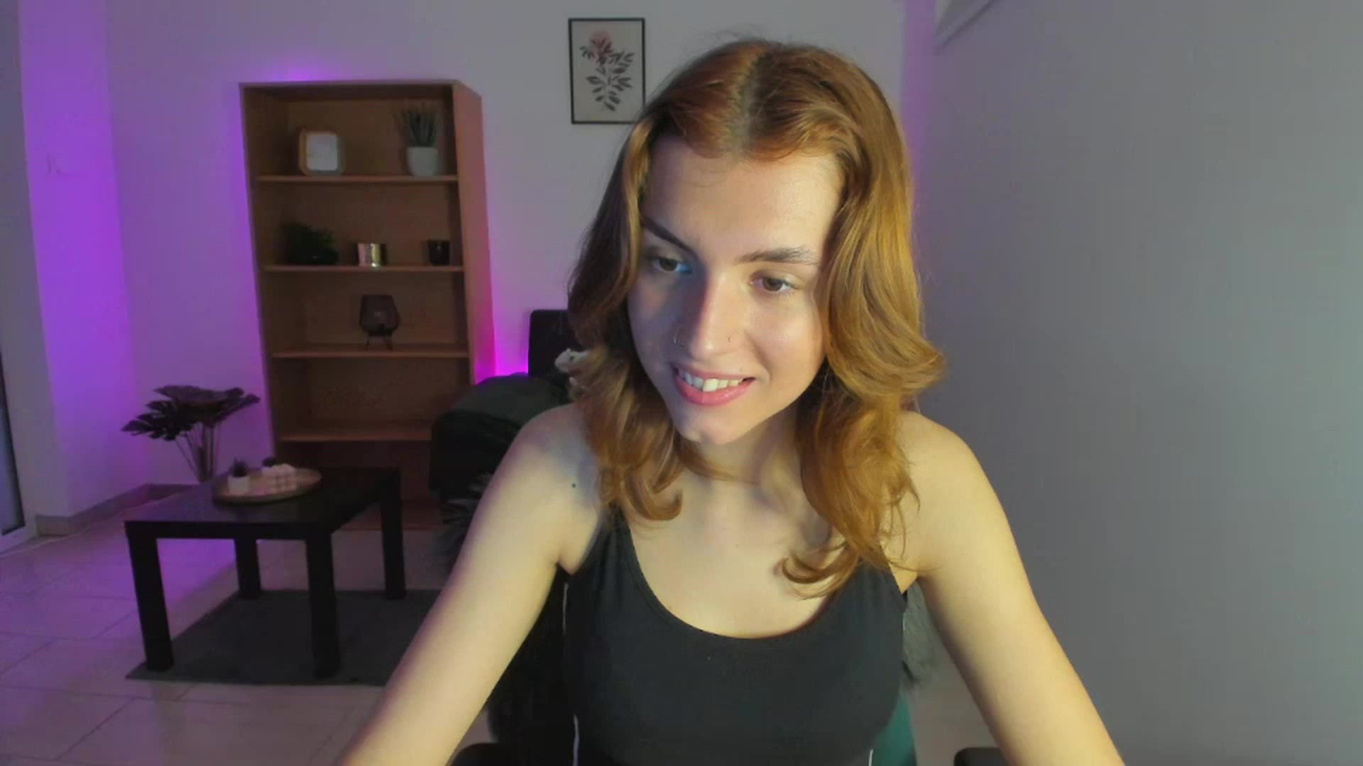 Gallery image thumbnail from SaraJaay18's myfreecams stream on, 01/28/2023, 13:57 image 9 of 20