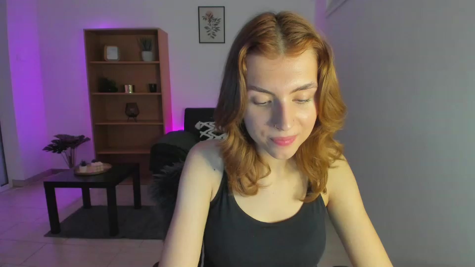 Gallery image thumbnail from SaraJaay18's myfreecams stream on, 01/28/2023, 13:57 image 14 of 20
