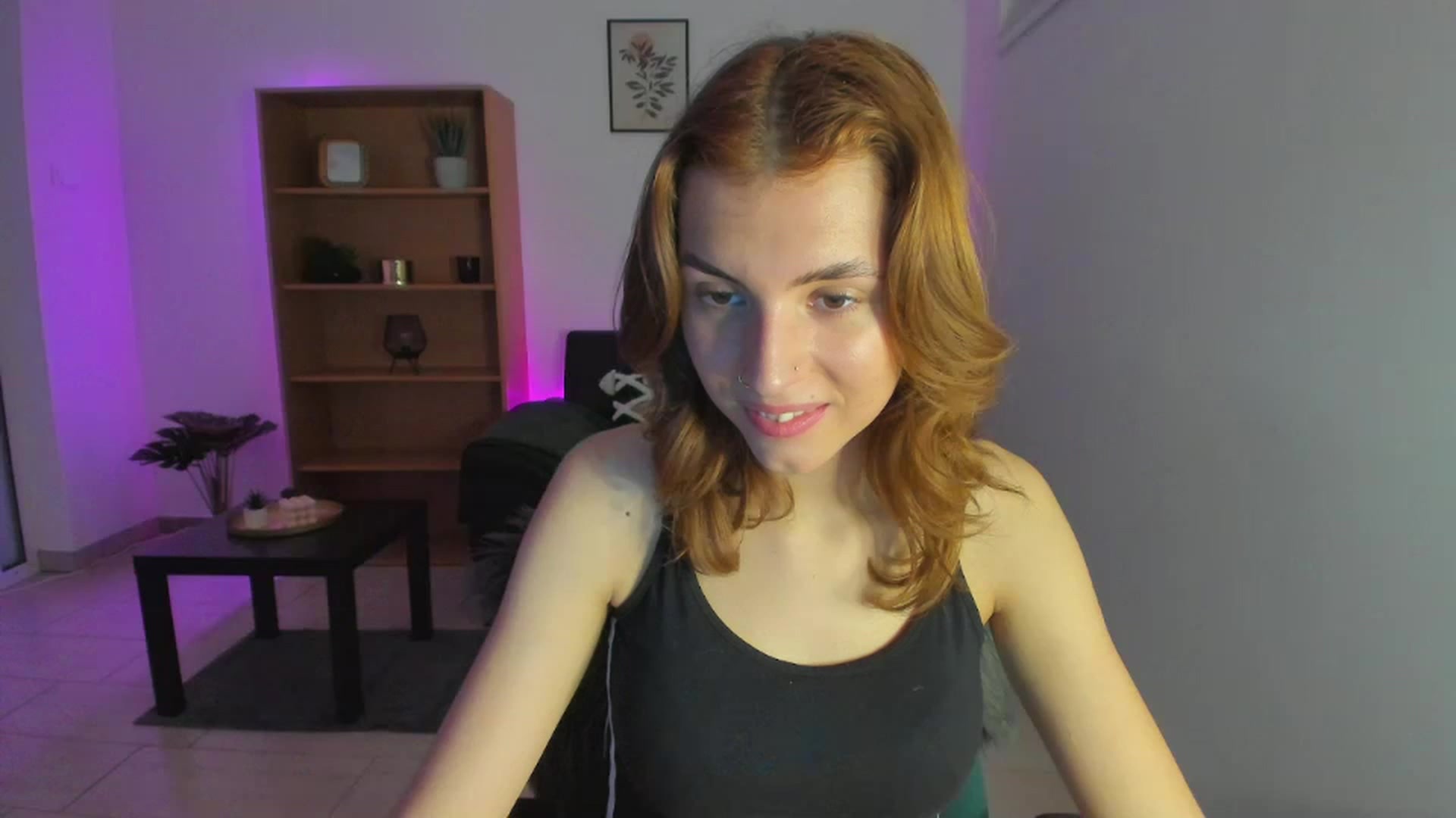 Gallery image thumbnail from SaraJaay18's myfreecams stream on, 01/28/2023, 13:57 image 18 of 20