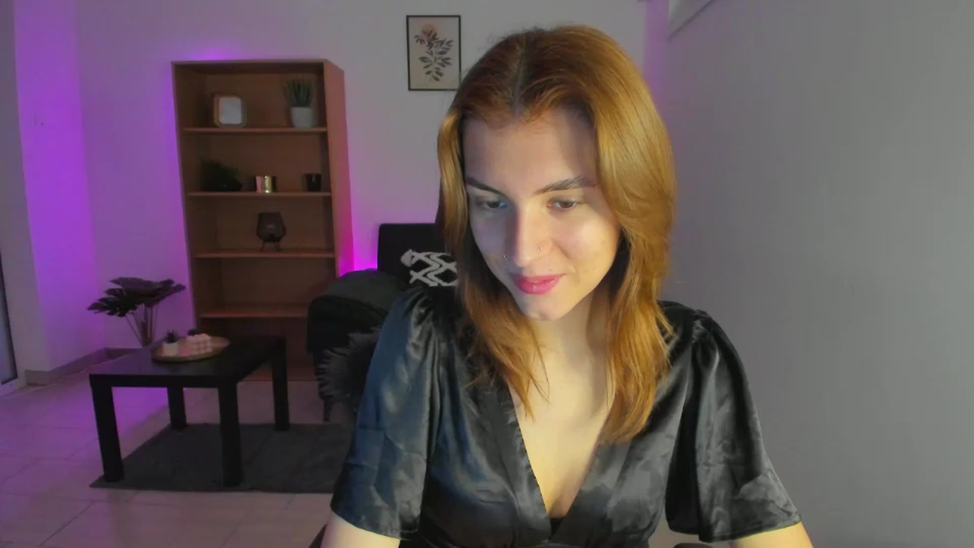 Gallery image thumbnail from SaraJaay18's myfreecams stream on, 01/29/2023, 10:42 image 2 of 20
