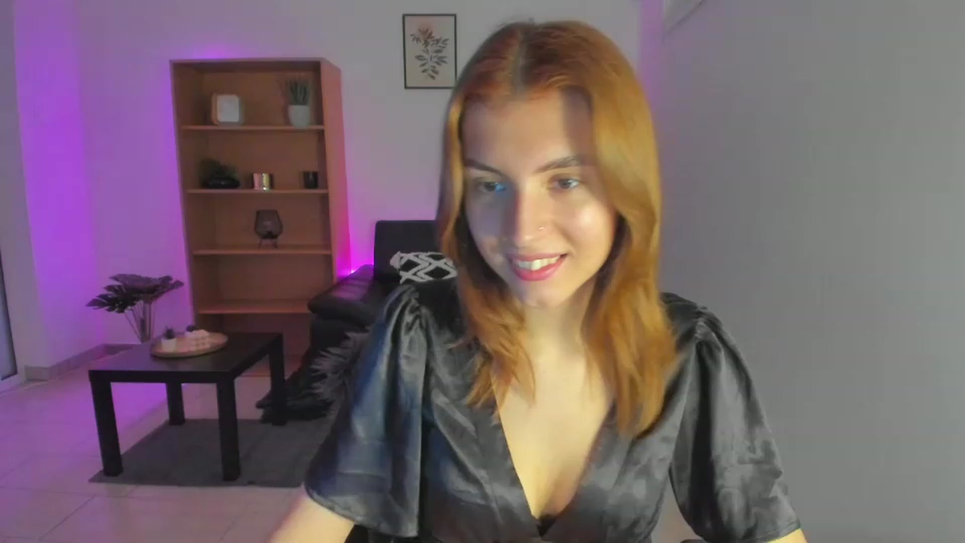 Gallery image thumbnail from SaraJaay18's myfreecams stream on, 01/29/2023, 10:42 image 20 of 20