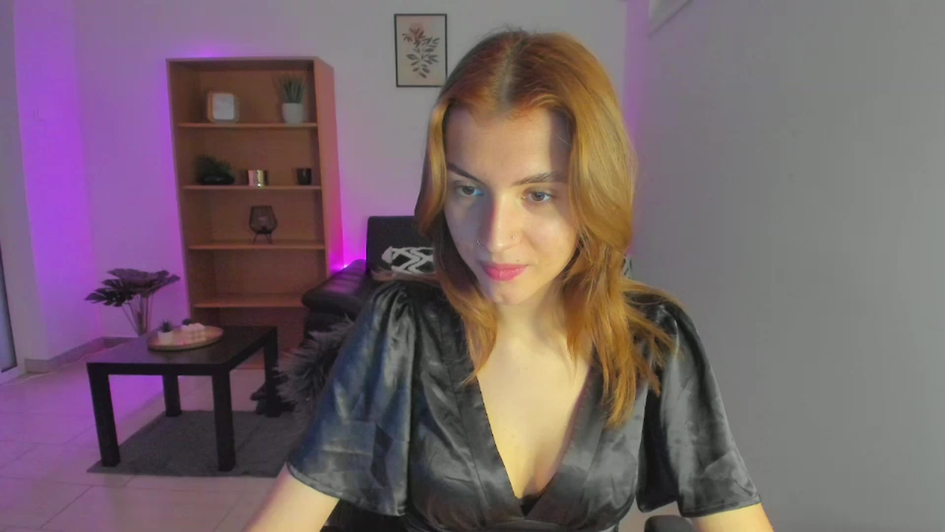Gallery image thumbnail from SaraJaay18's myfreecams stream on, 01/29/2023, 10:42 image 15 of 20