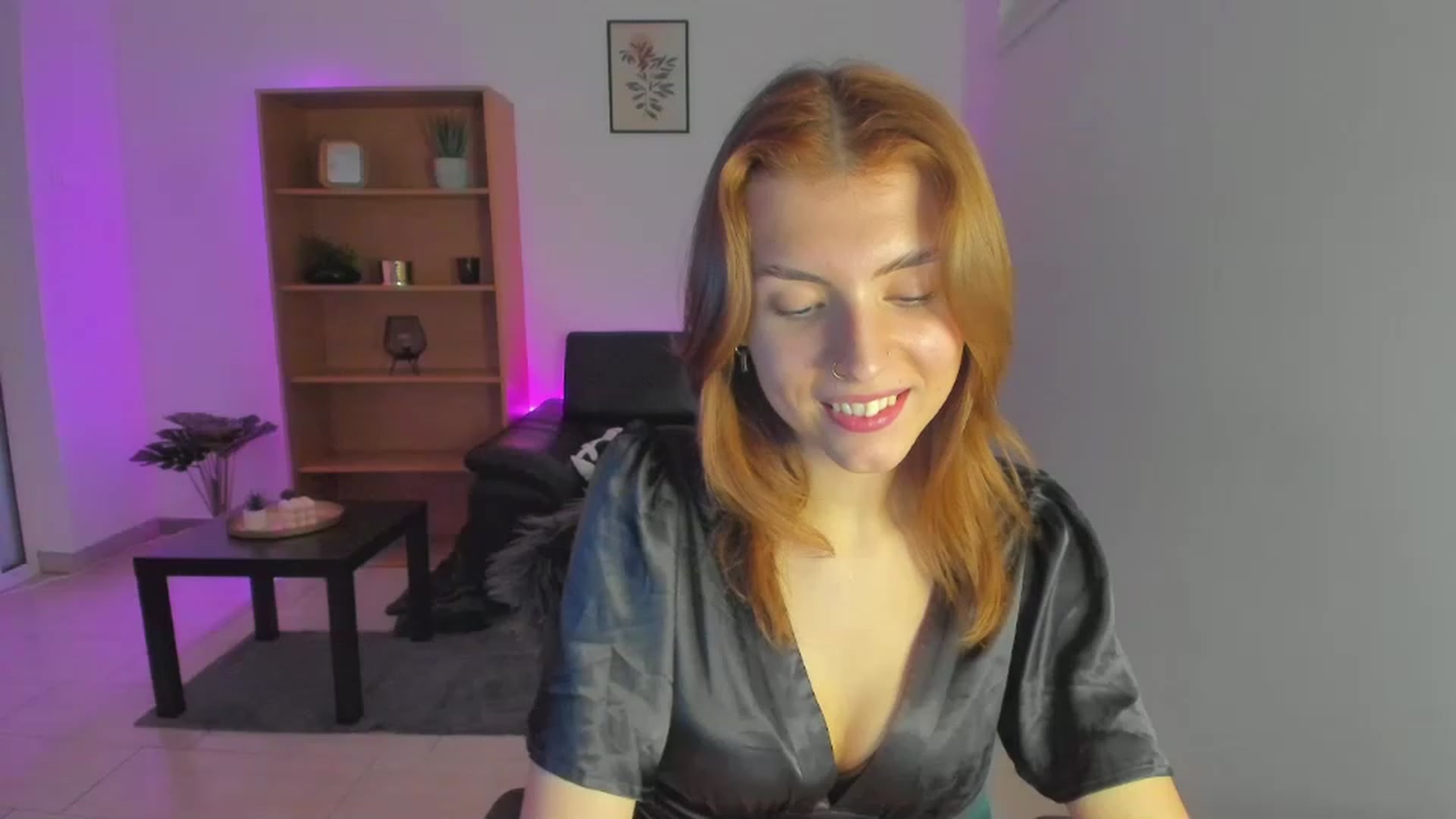 Gallery image thumbnail from SaraJaay18's myfreecams stream on, 01/29/2023, 13:14 image 15 of 20