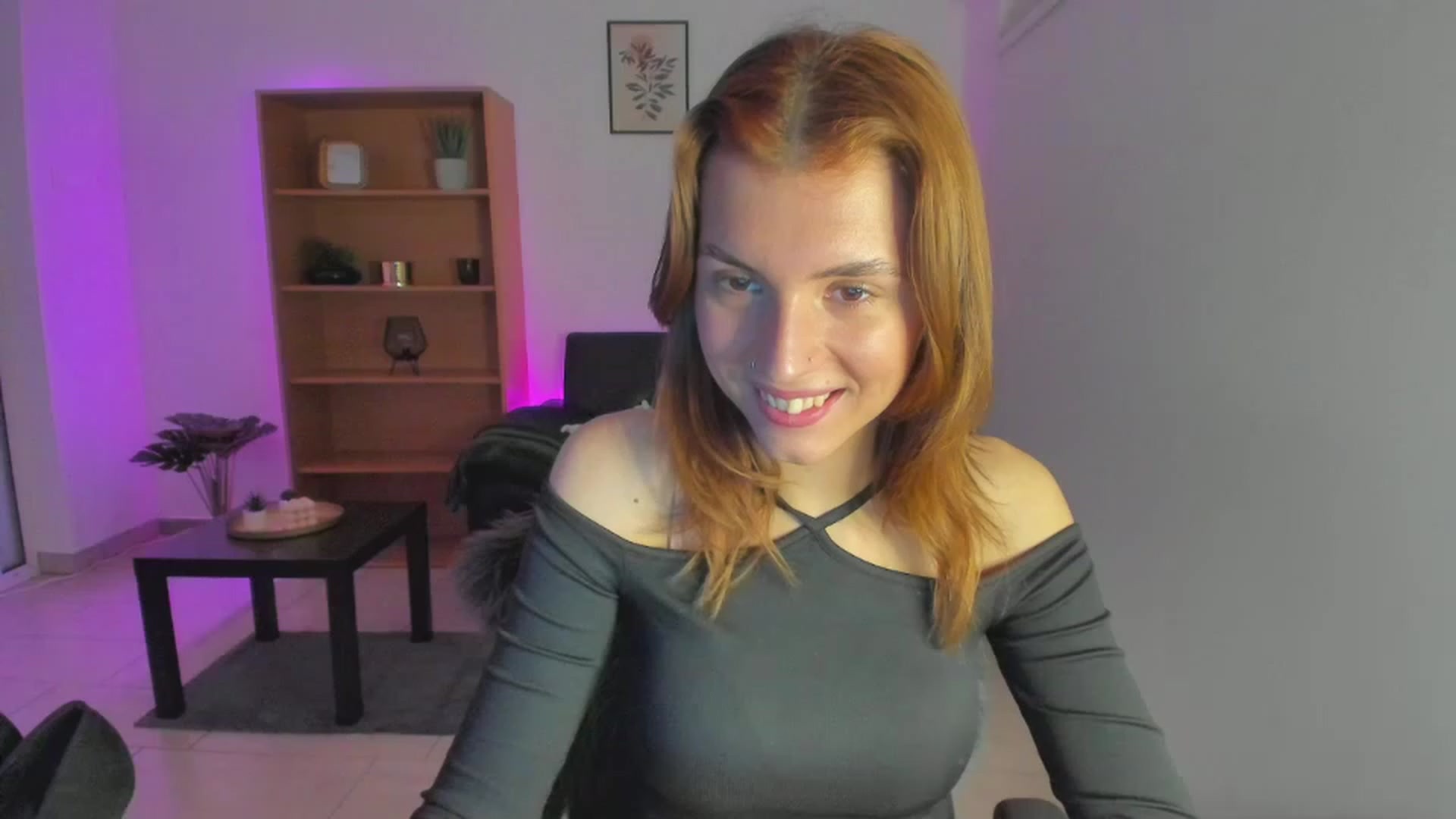 Gallery image thumbnail from SaraJaay18's myfreecams stream on, 01/30/2023, 16:09 image 19 of 20
