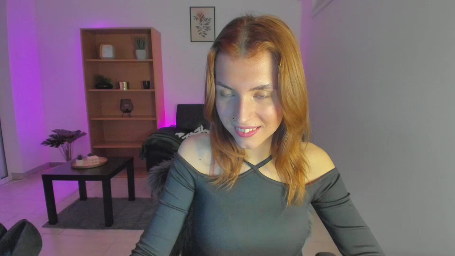 Gallery image thumbnail from SaraJaay18's myfreecams stream on, 01/30/2023, 16:09 image 2 of 20