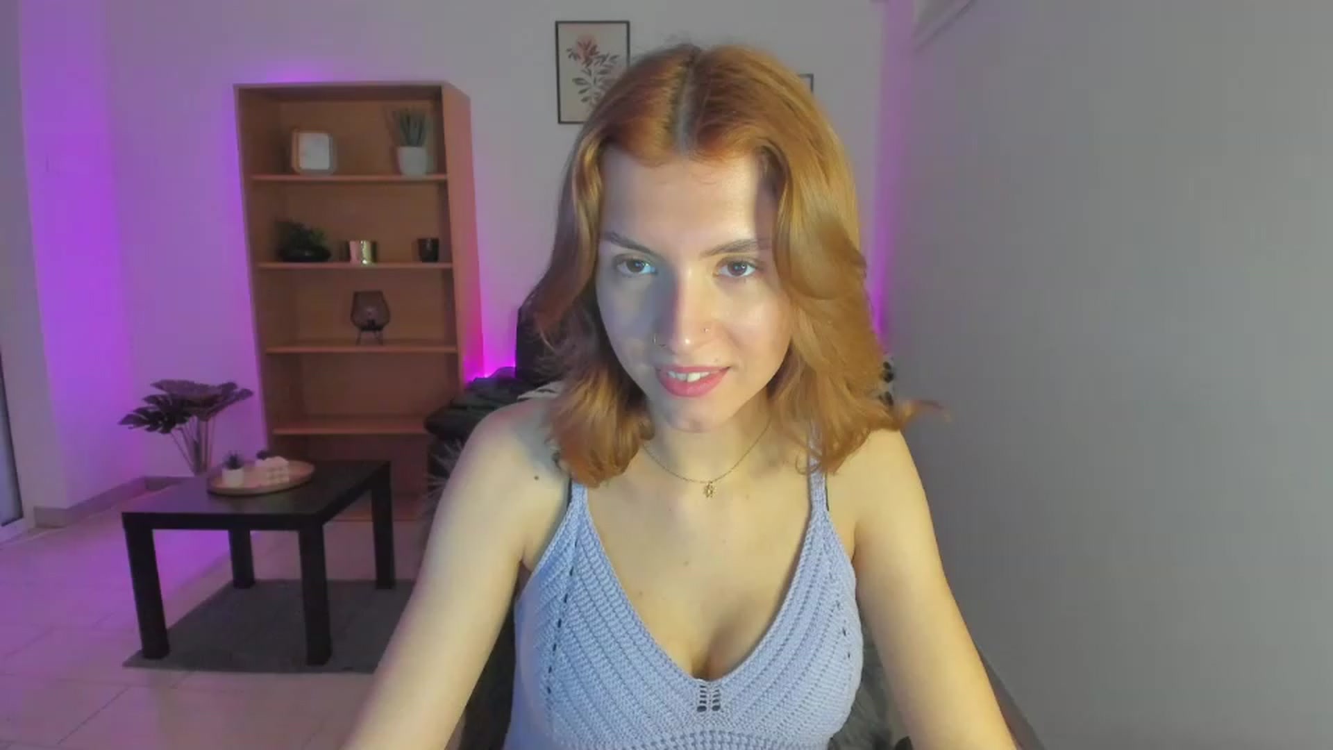 Gallery image thumbnail from SaraJaay18's myfreecams stream on, 02/02/2023, 16:13 image 10 of 20