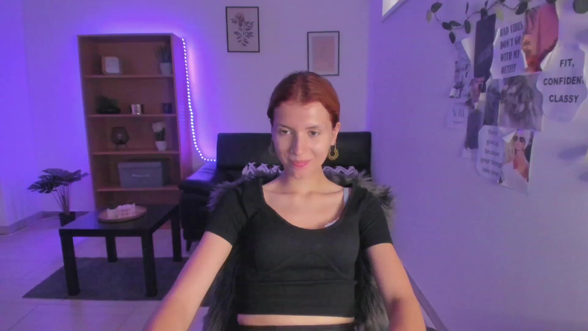 Gallery image thumbnail from SaraJaay18's myfreecams stream on, 07/28/2023, 11:26 image 1 of 20