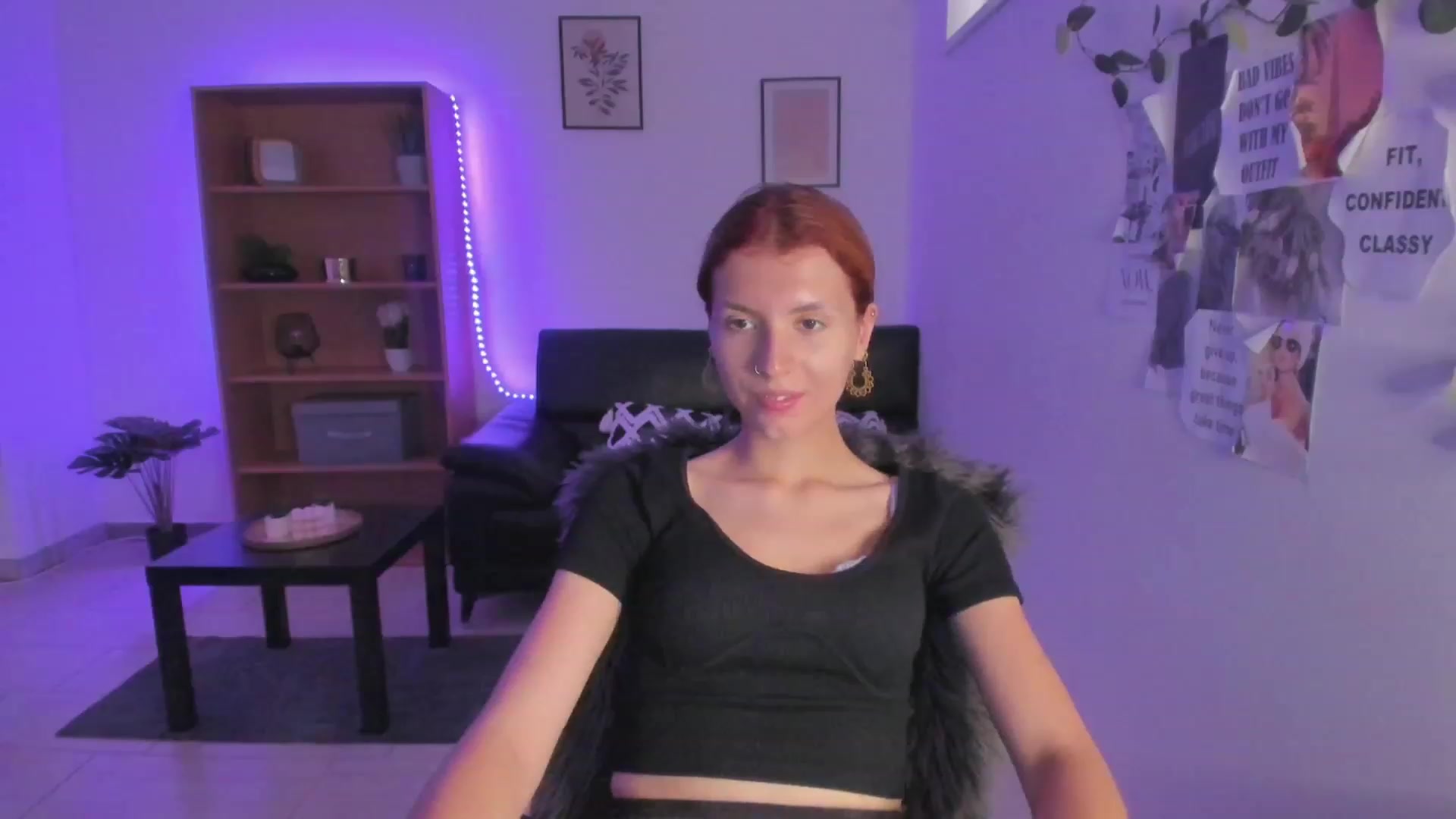 Gallery image thumbnail from SaraJaay18's myfreecams stream on, 07/28/2023, 11:26 image 20 of 20