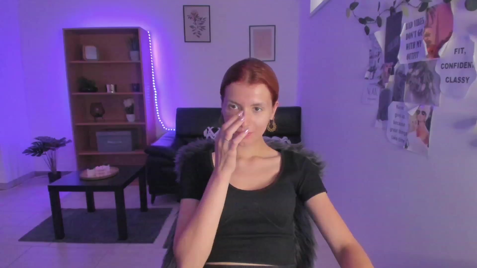 Gallery image thumbnail from SaraJaay18's myfreecams stream on, 07/28/2023, 13:01 image 3 of 20