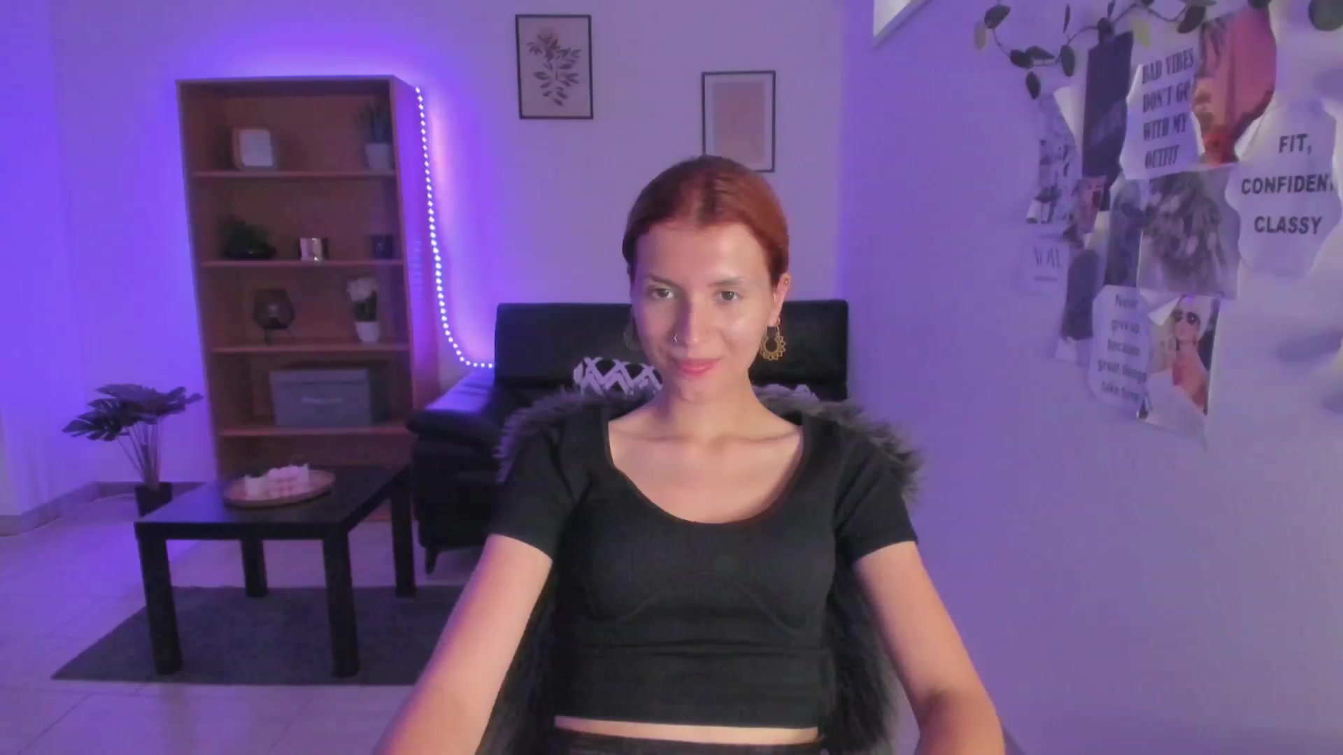 Gallery image thumbnail from SaraJaay18's myfreecams stream on, 07/28/2023, 13:01 image 11 of 20