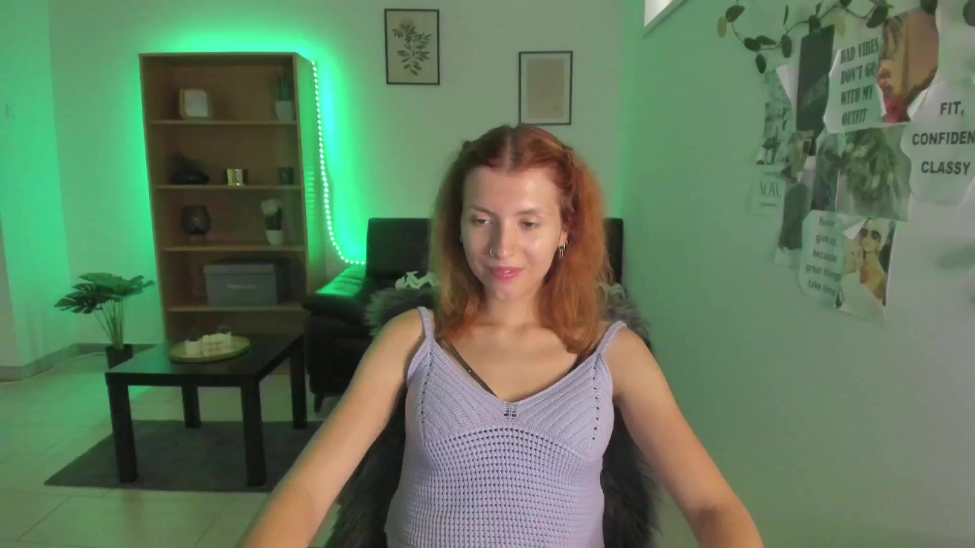 Gallery image thumbnail from SaraJaay18's myfreecams stream on, 08/09/2023, 12:03 image 7 of 20
