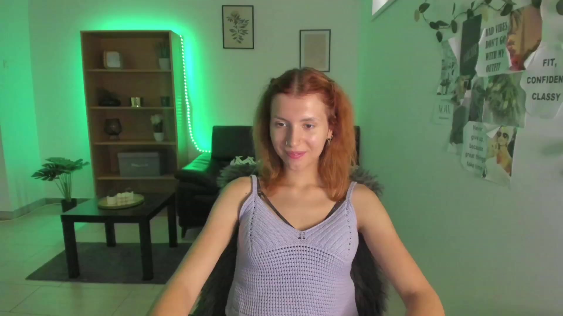 Gallery image thumbnail from SaraJaay18's myfreecams stream on, 08/09/2023, 12:03 image 13 of 20