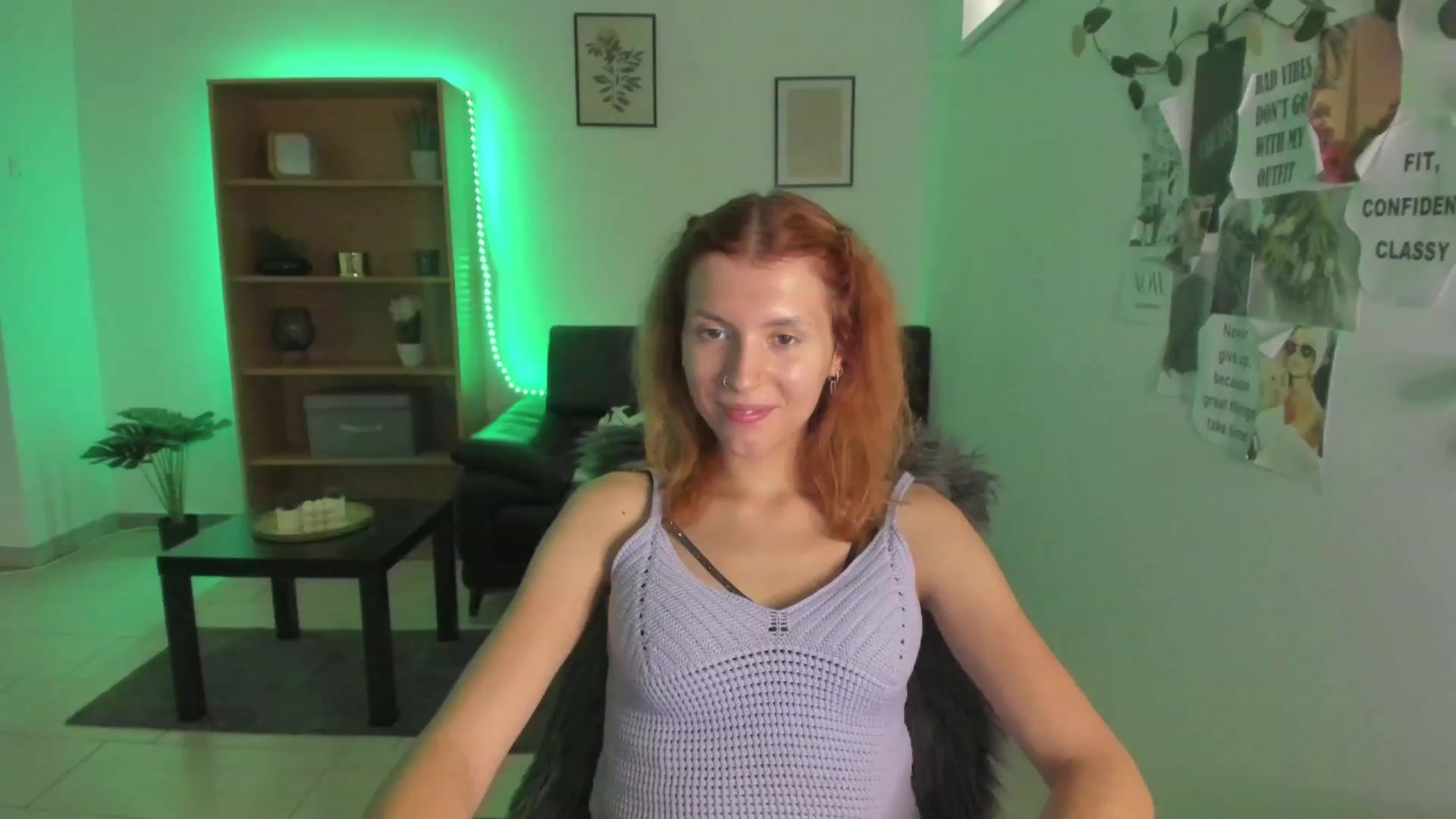 Gallery image thumbnail from SaraJaay18's myfreecams stream on, 08/09/2023, 12:03 image 18 of 20