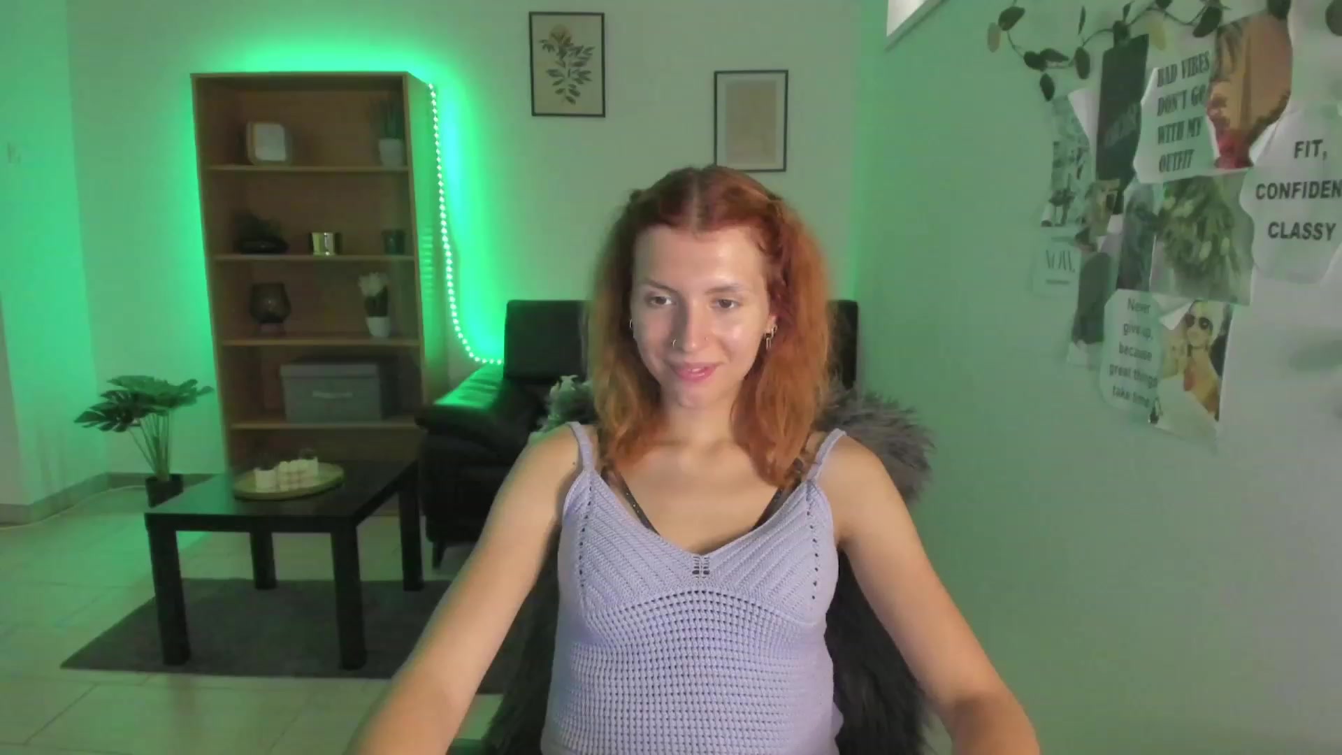 Gallery image thumbnail from SaraJaay18's myfreecams stream on, 08/09/2023, 13:01 image 17 of 20