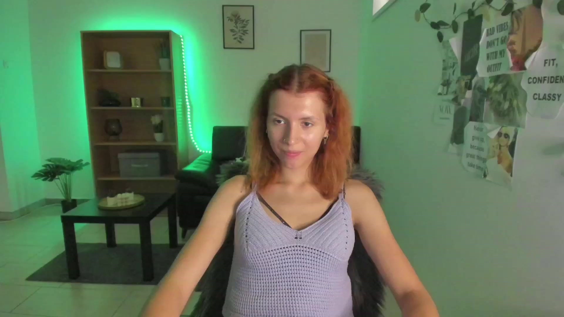 Gallery image thumbnail from SaraJaay18's myfreecams stream on, 08/09/2023, 13:01 image 8 of 20