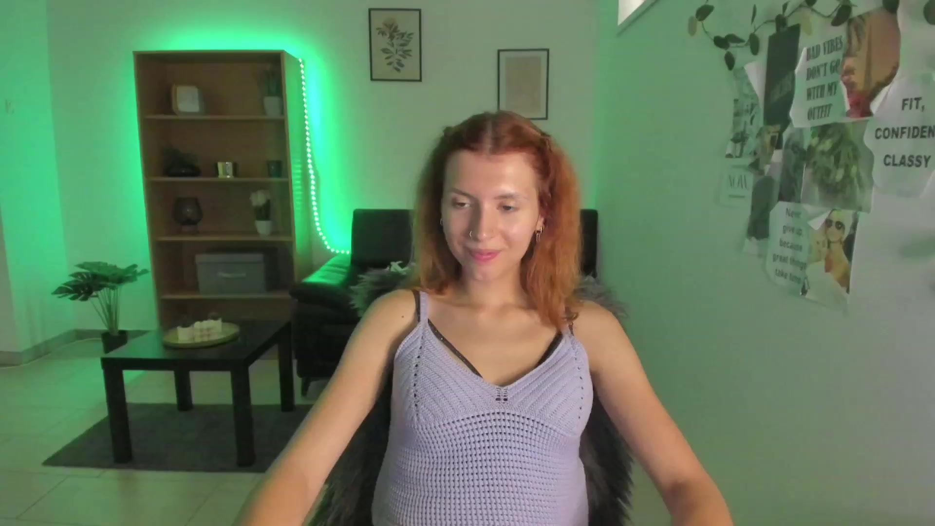 Gallery image thumbnail from SaraJaay18's myfreecams stream on, 08/09/2023, 13:01 image 5 of 20