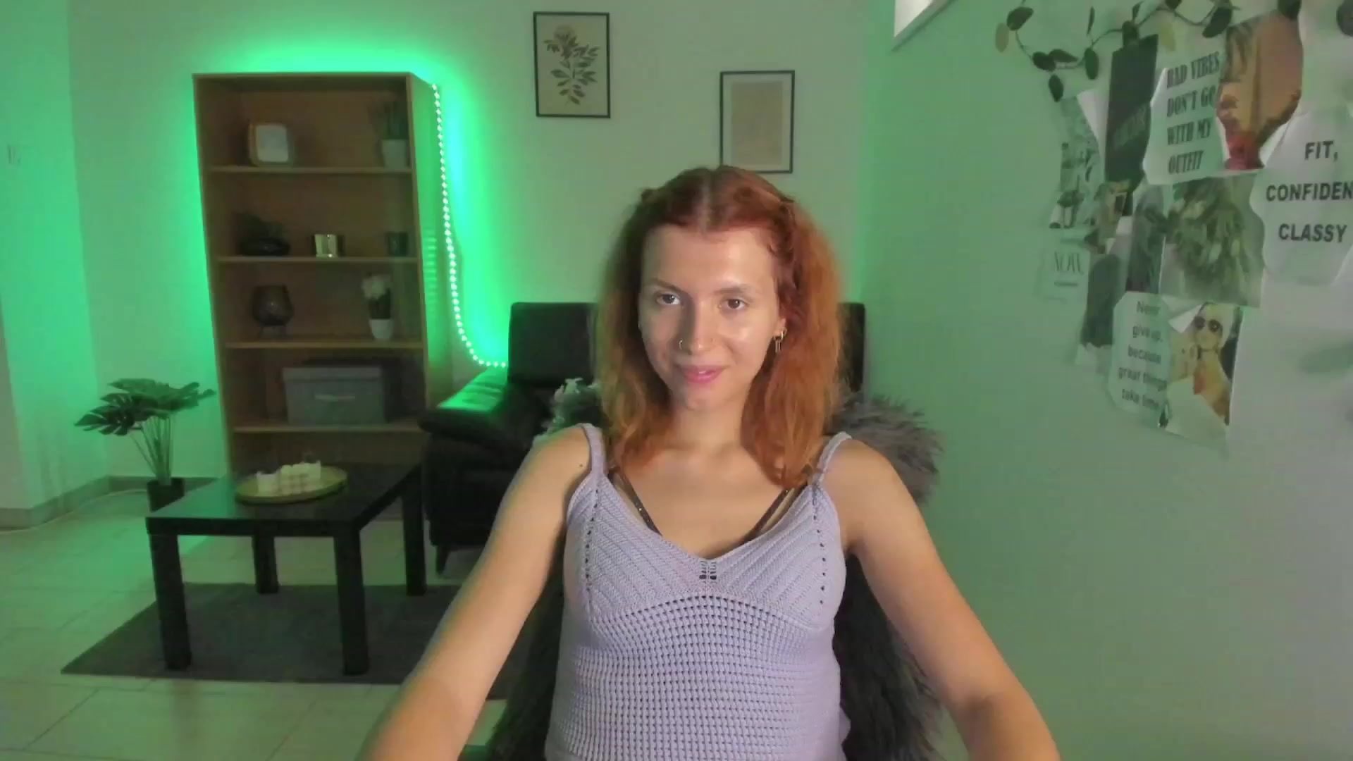 Gallery image thumbnail from SaraJaay18's myfreecams stream on, 08/09/2023, 13:01 image 14 of 20