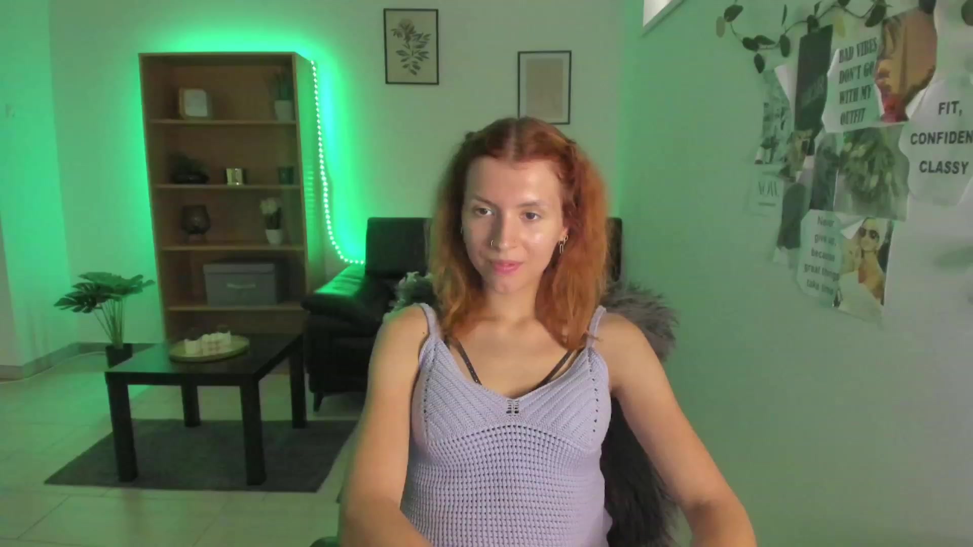 Gallery image thumbnail from SaraJaay18's myfreecams stream on, 08/09/2023, 13:01 image 13 of 20