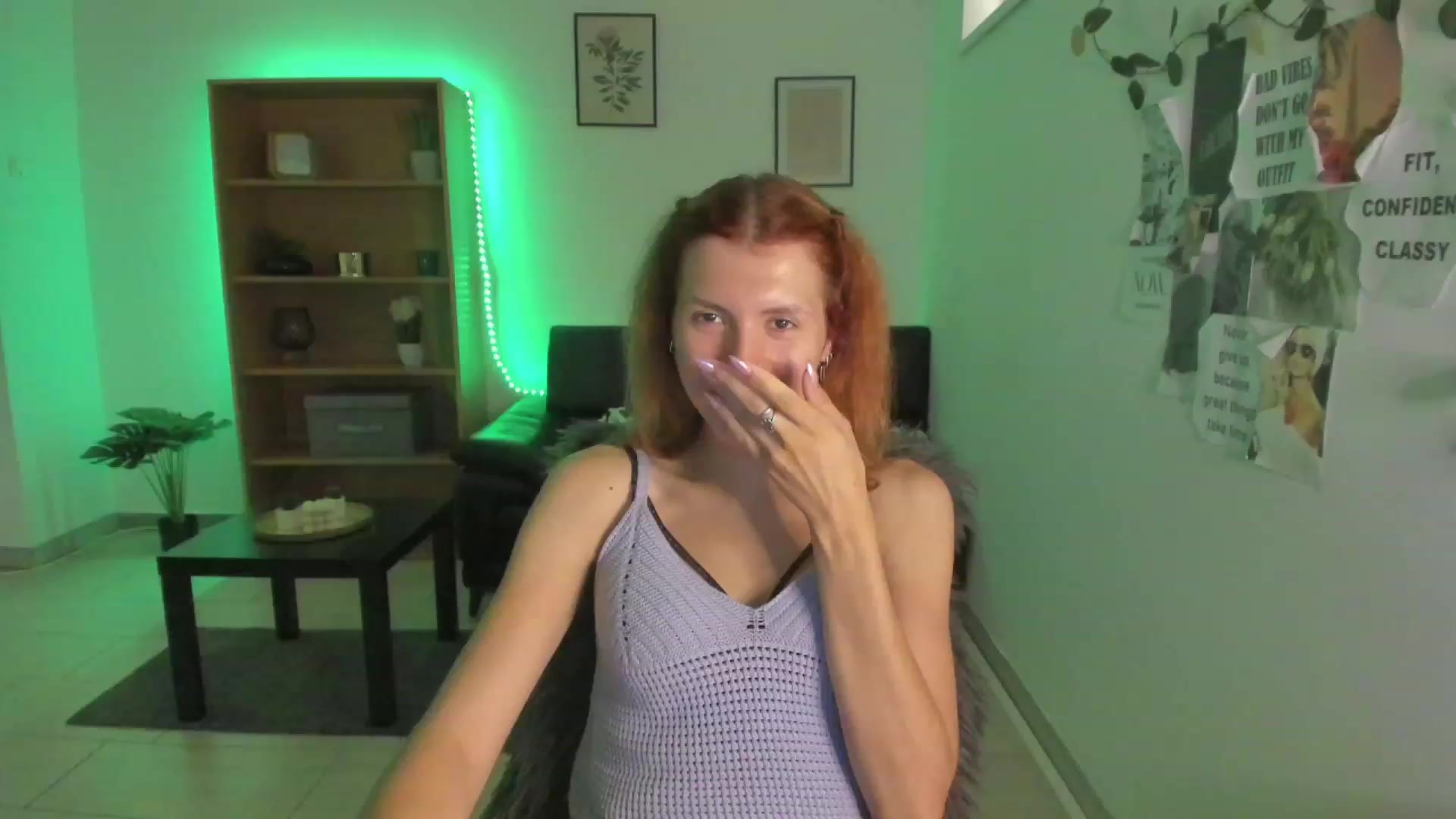 Gallery image thumbnail from SaraJaay18's myfreecams stream on, 08/09/2023, 13:01 image 4 of 20