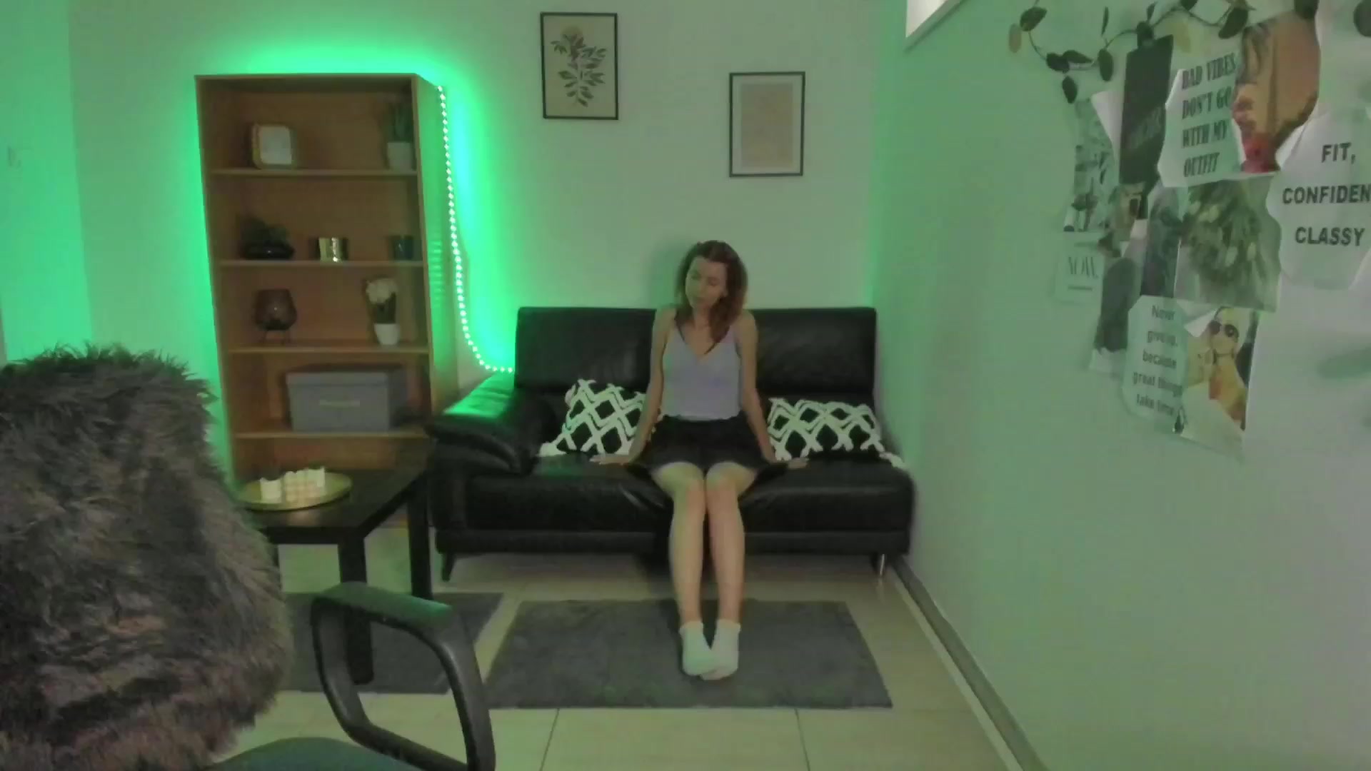 Gallery image thumbnail from SaraJaay18's myfreecams stream on, 08/09/2023, 13:01 image 10 of 20